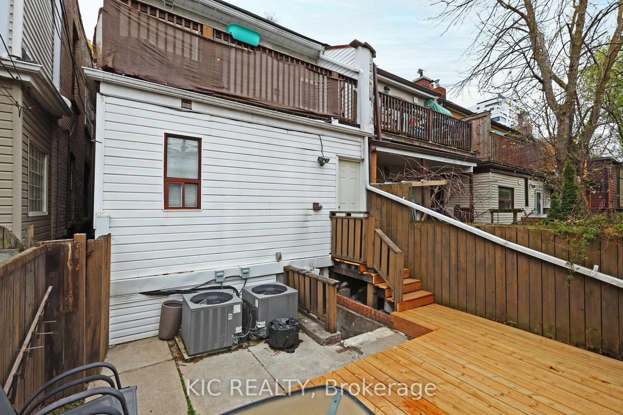 20 Ashdale Avenue Property Photo 32