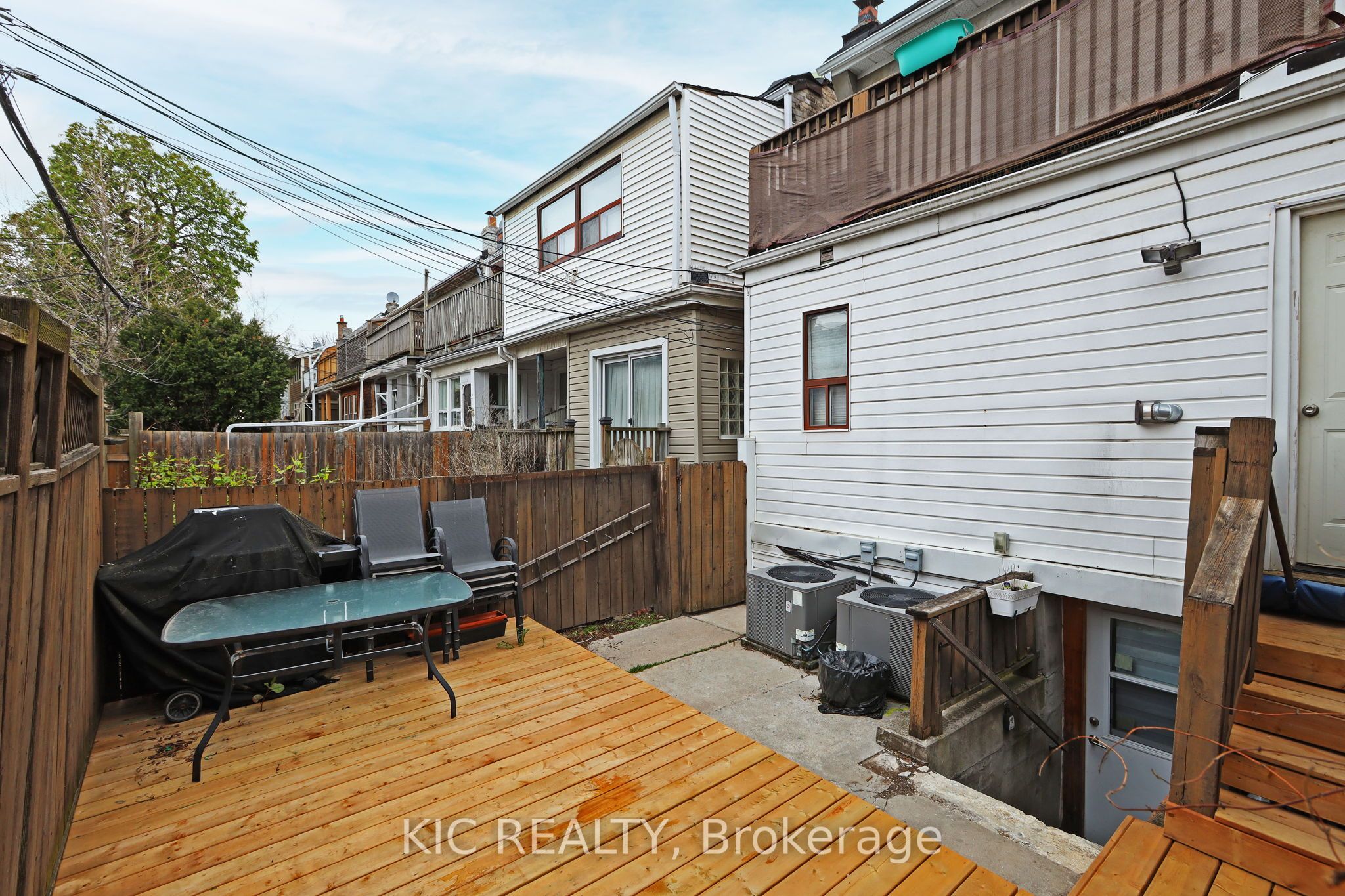 20 Ashdale Avenue Property Photo 33