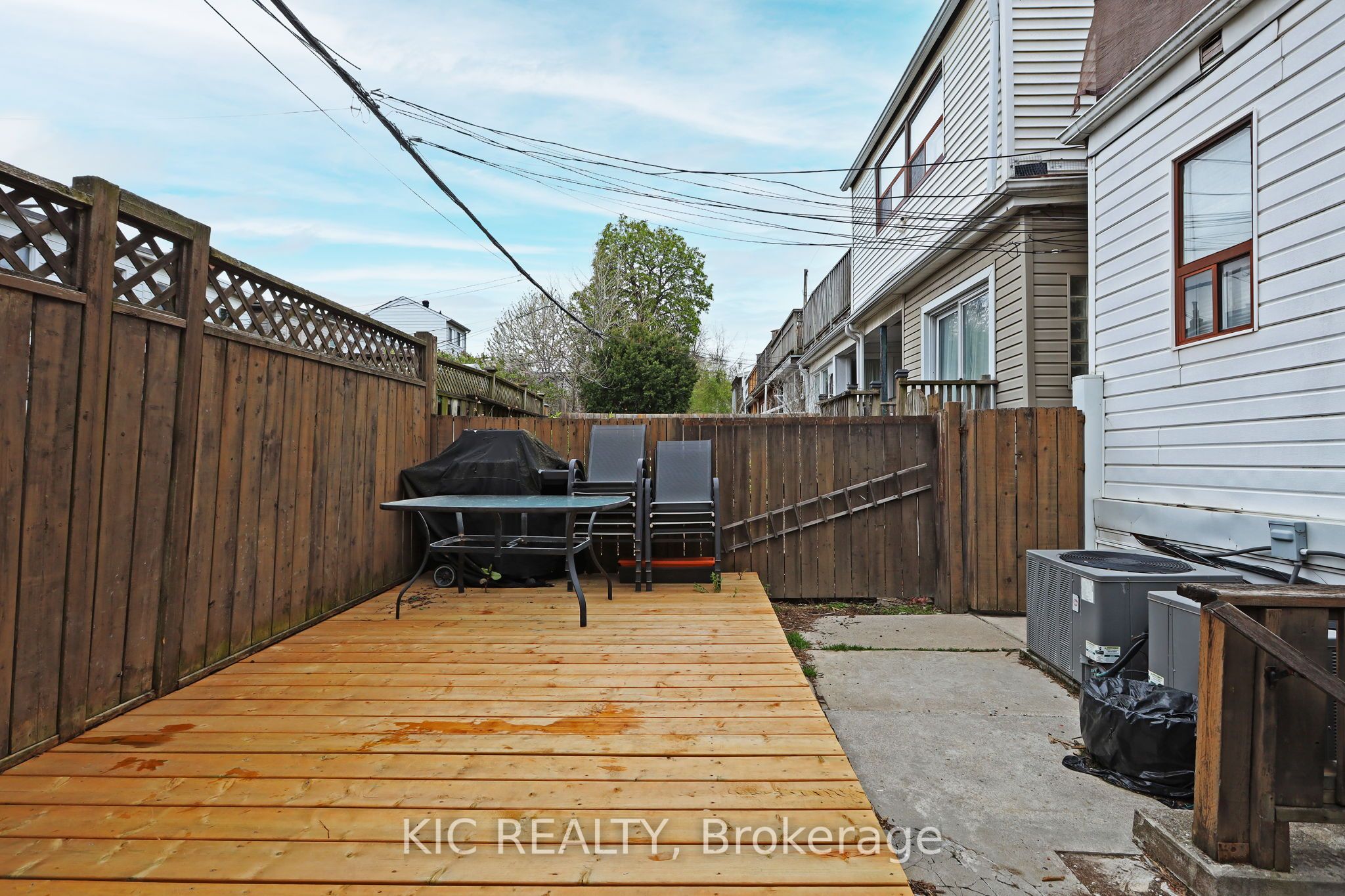 20 Ashdale Avenue Property Photo 34