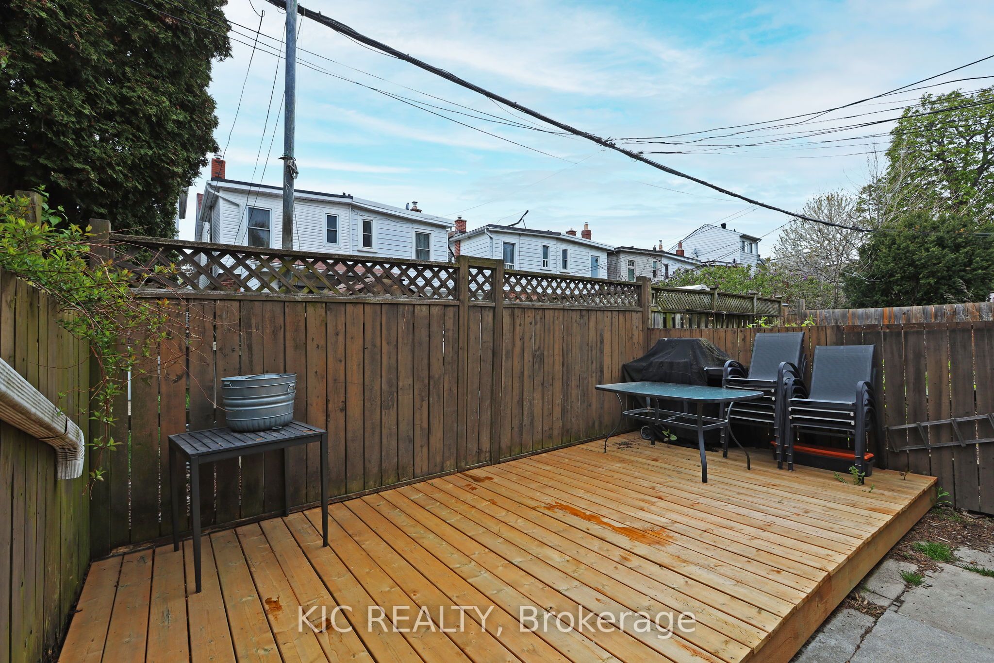 20 Ashdale Avenue Property Photo 35