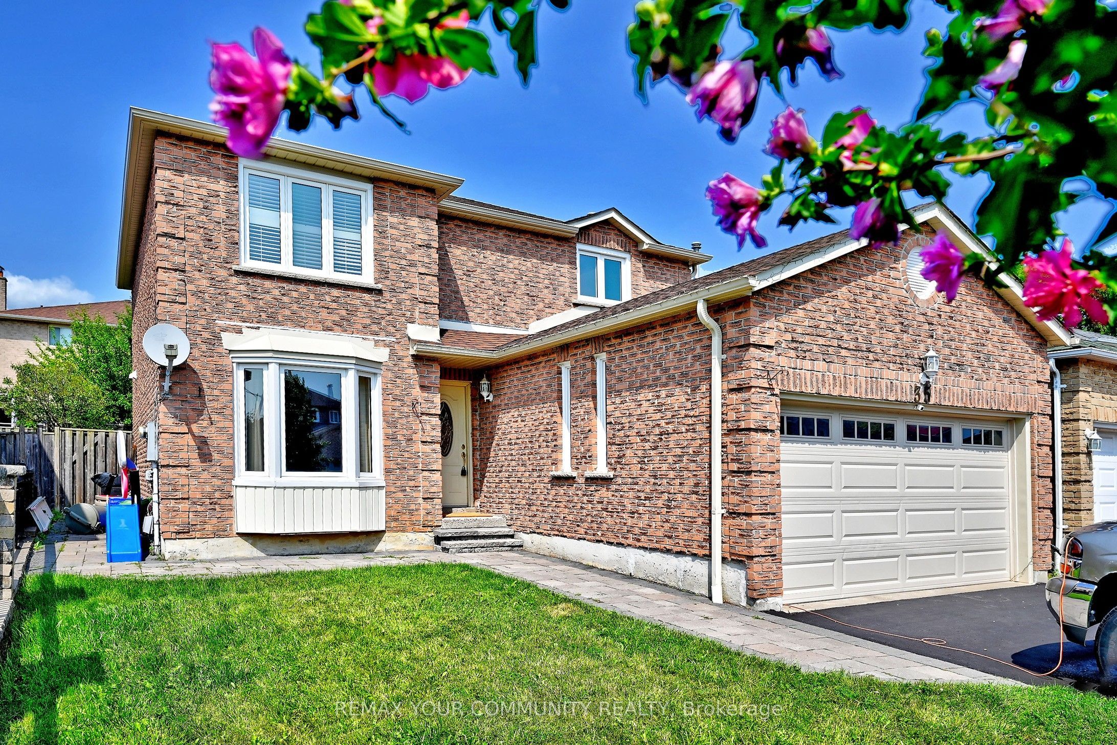 35 Dakin Drive Property Photo 1