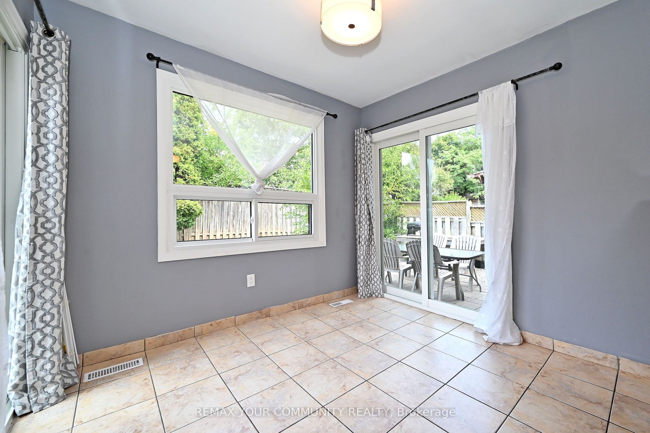 35 Dakin Drive Property Photo 18