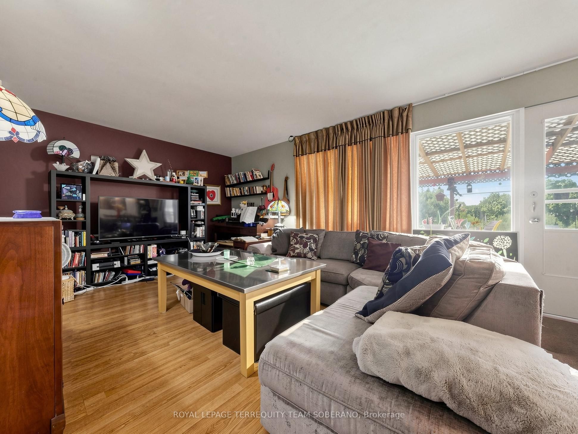 14 Rosswood Crescent Property Photo 6