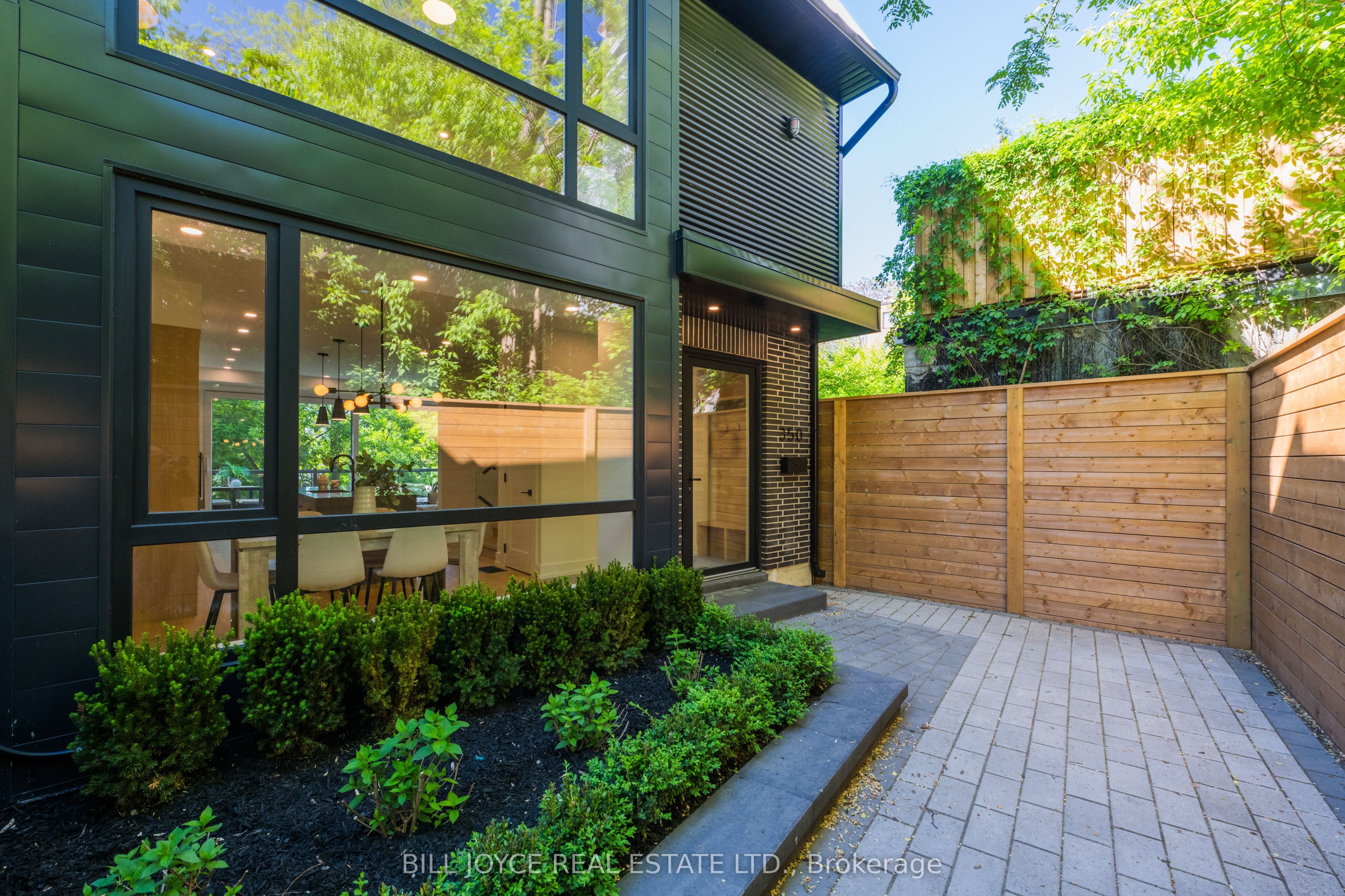 350 Lee Avenue Property Photo 6