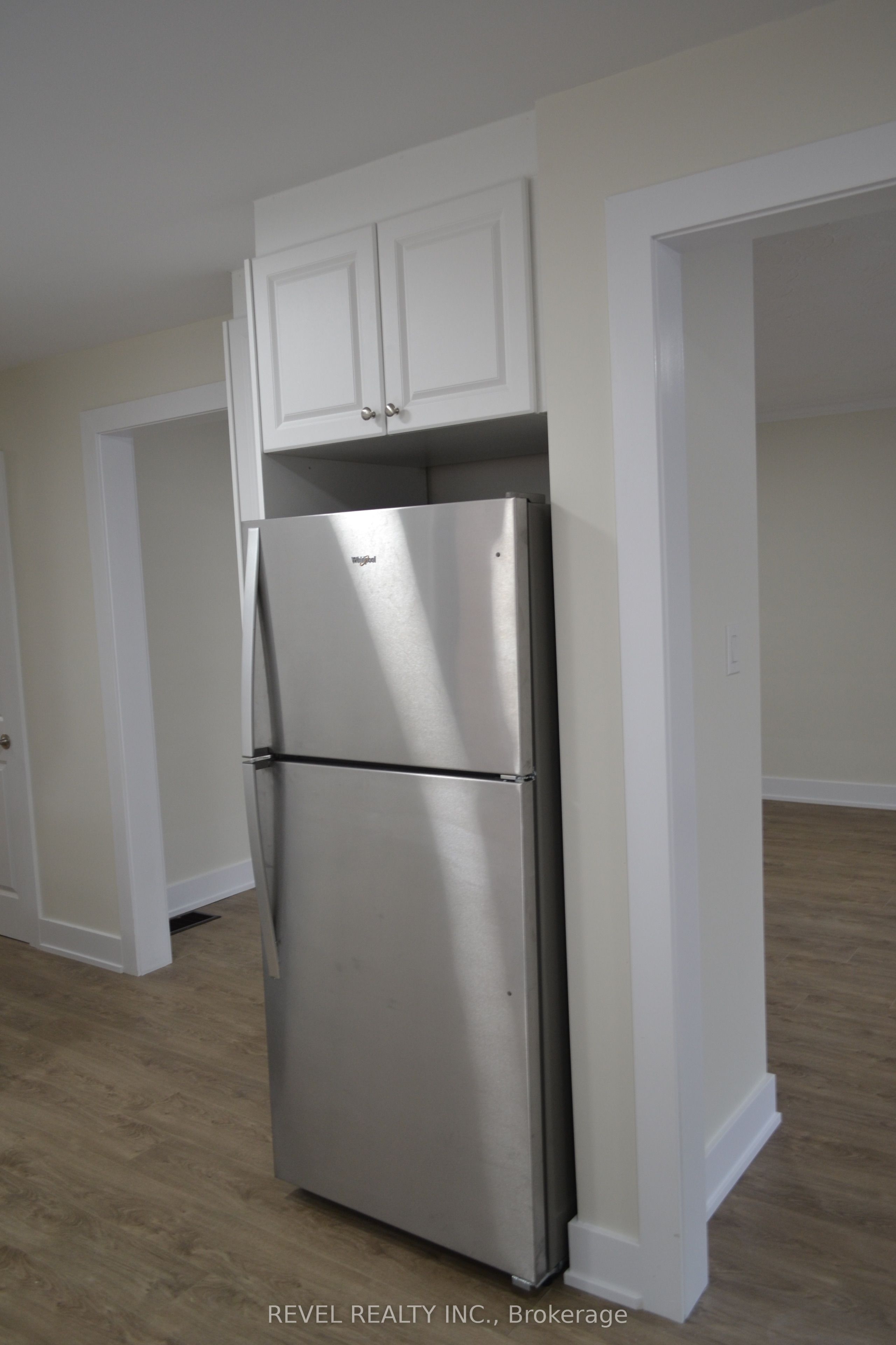 15 Cedar Brae Boulevard Property Photo 3