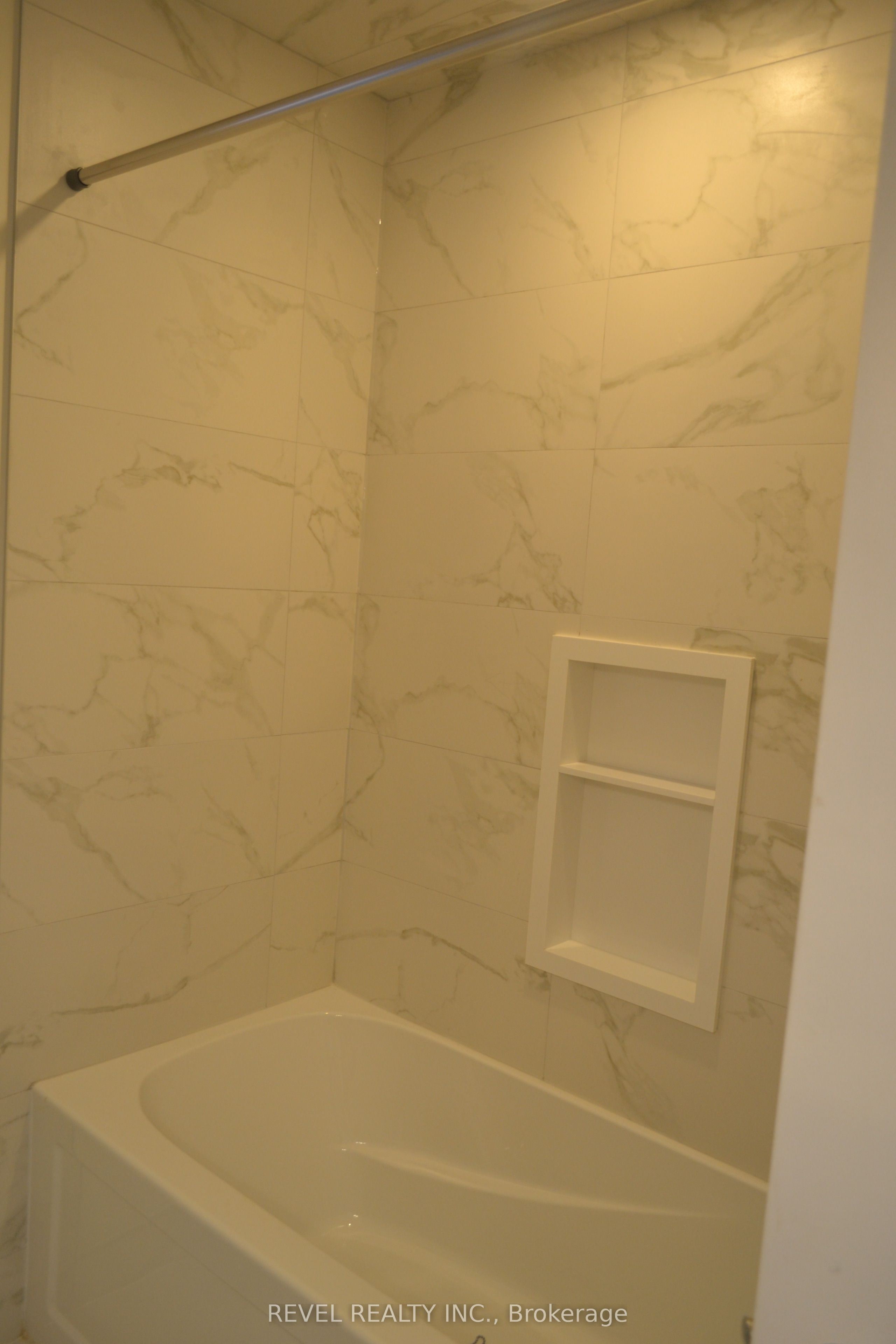 15 Cedar Brae Boulevard Property Photo 10