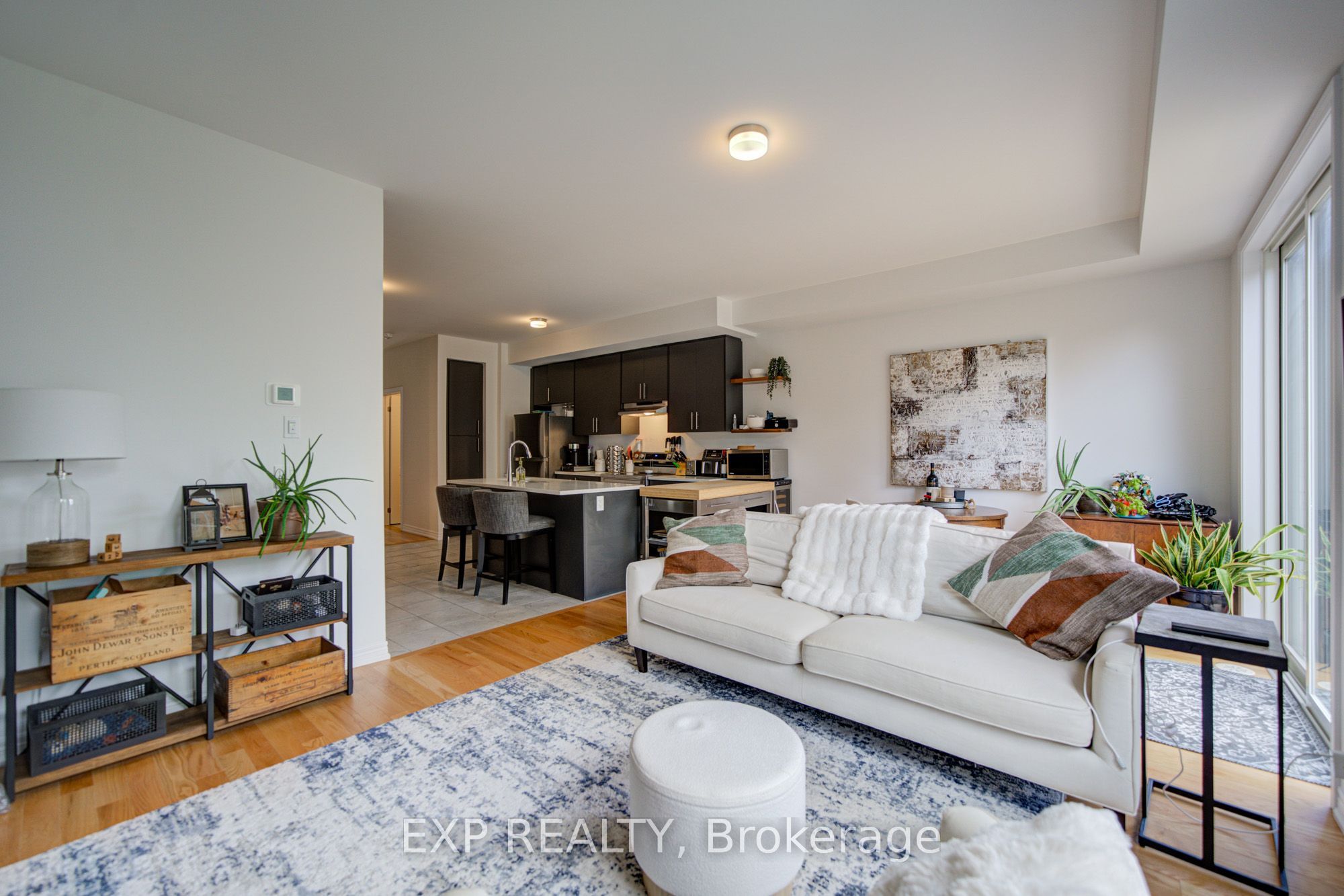 29 Sorbara Way Property Photo 10