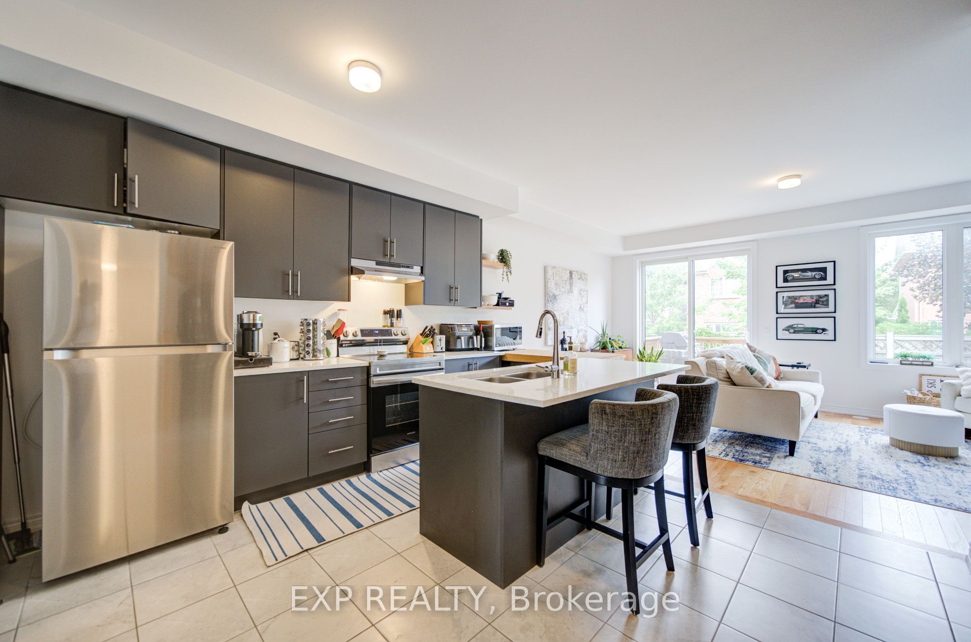 29 Sorbara Way Property Photo 12