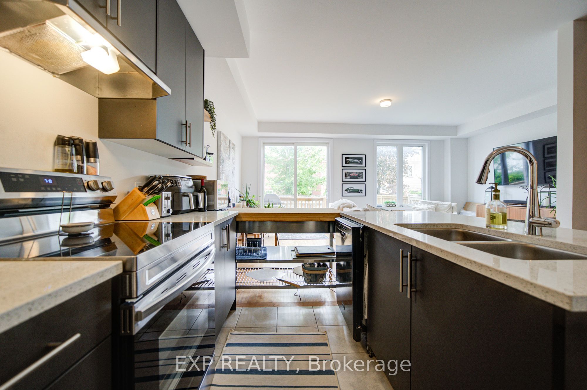 29 Sorbara Way Property Photo 17