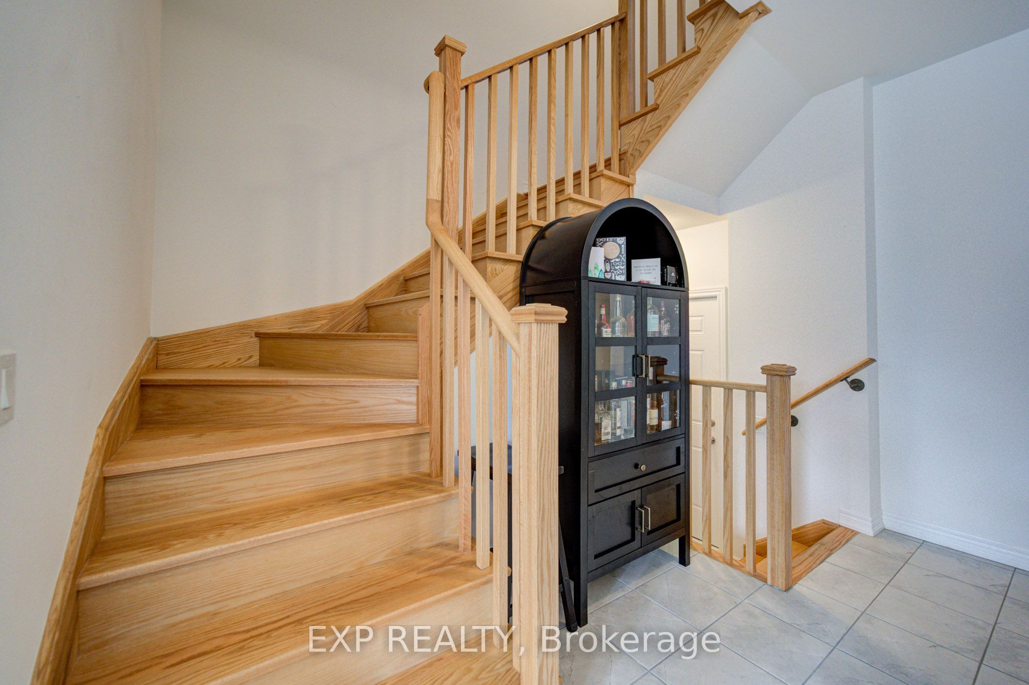 29 Sorbara Way Property Photo 22