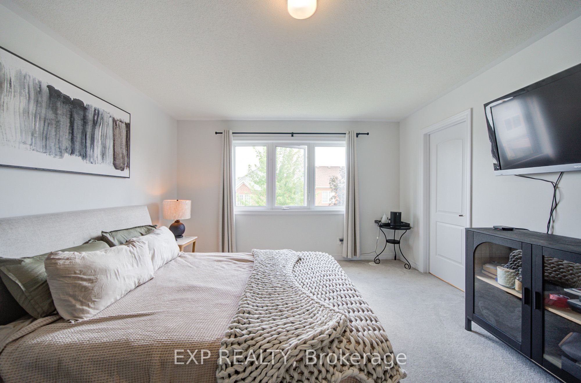29 Sorbara Way Property Photo 24