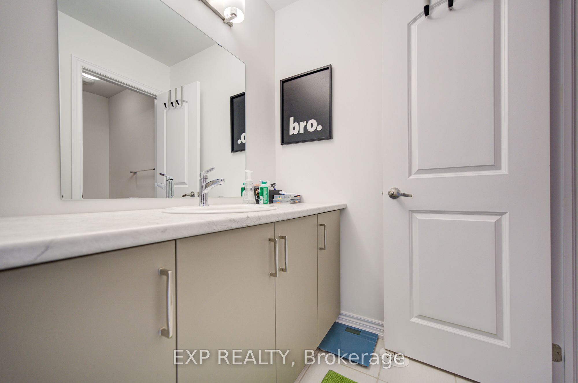 29 Sorbara Way Property Photo 31