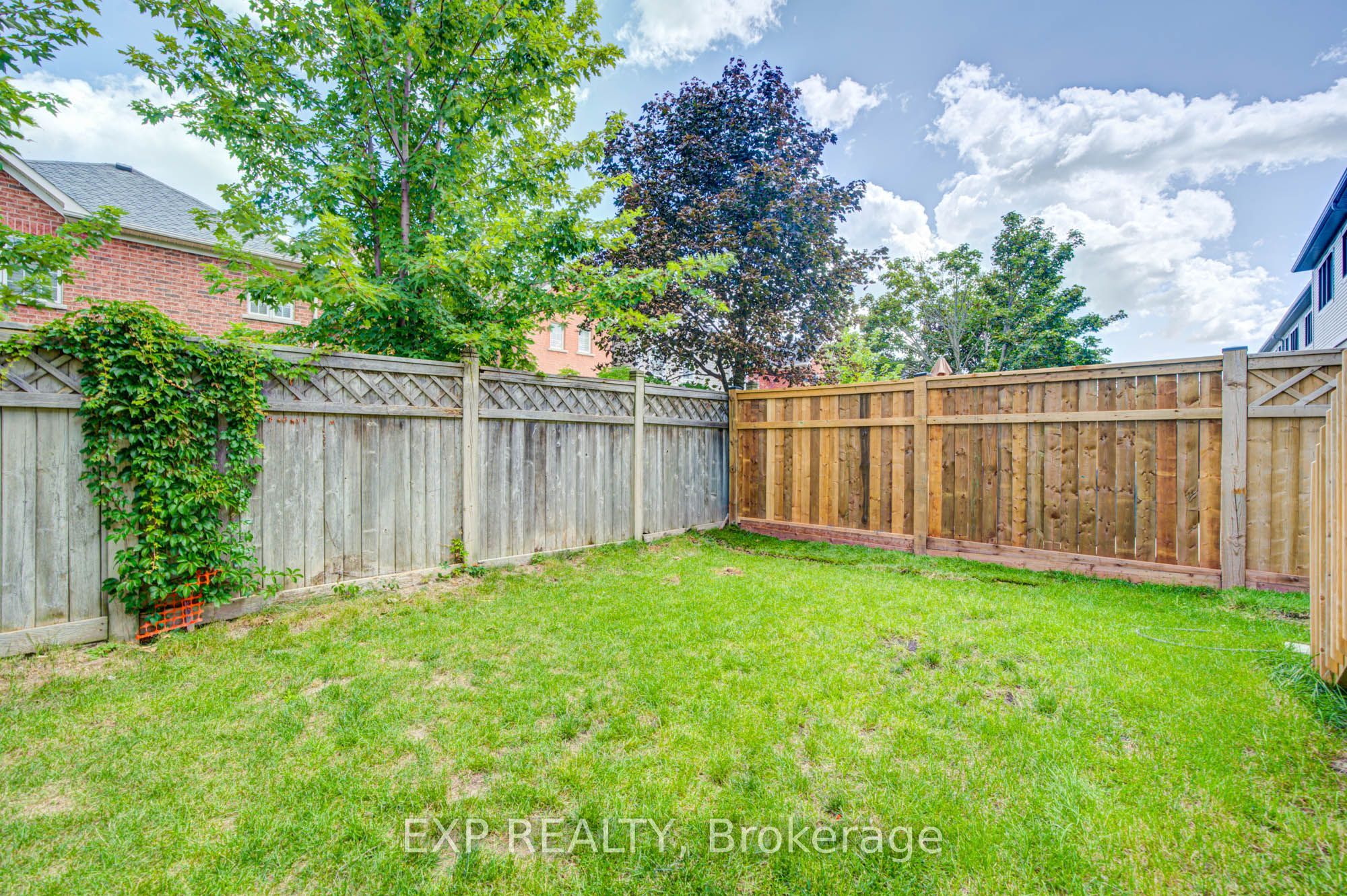 29 Sorbara Way Property Photo 40