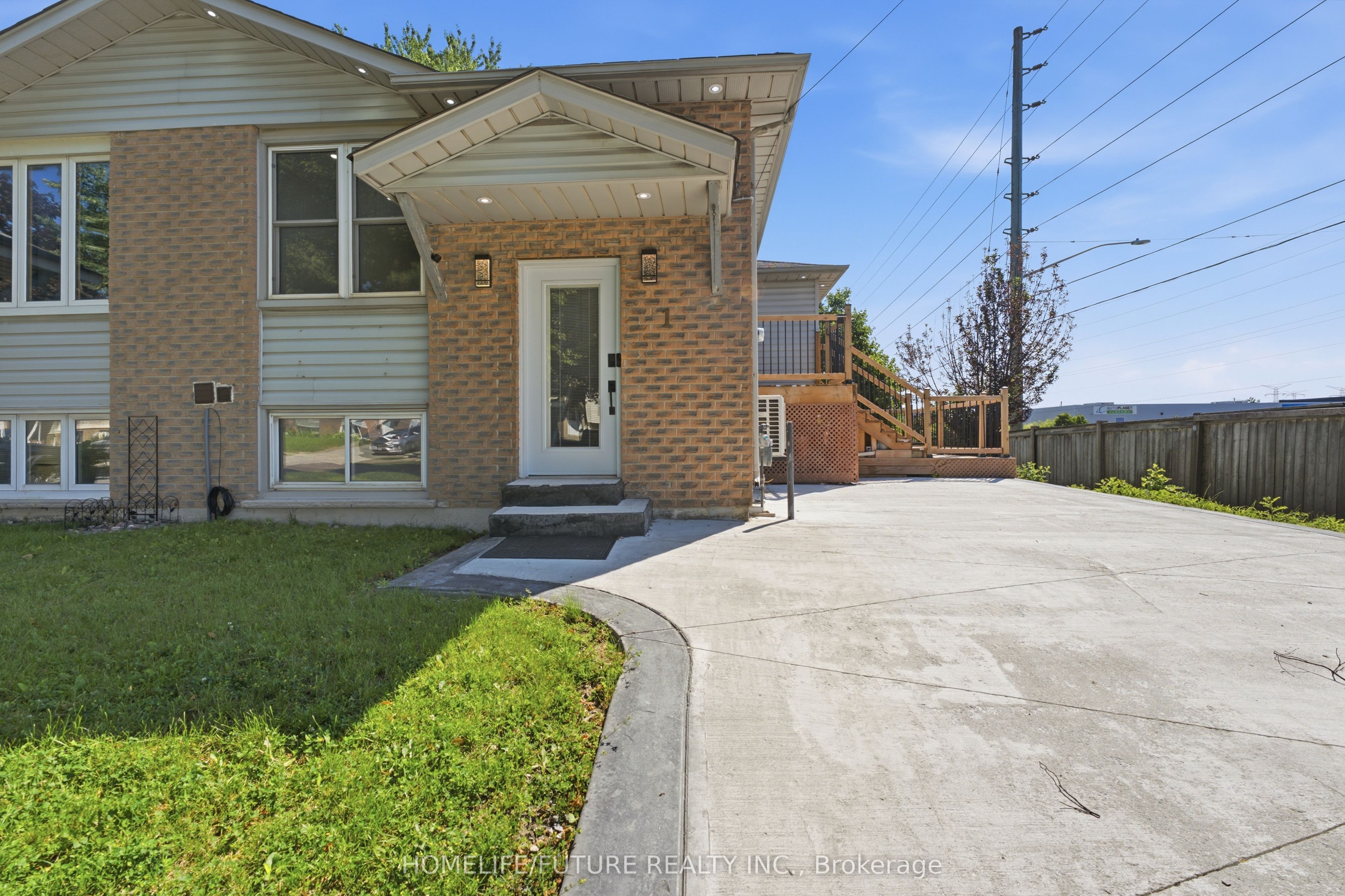 1 Lockhart Gate Property Photo 2