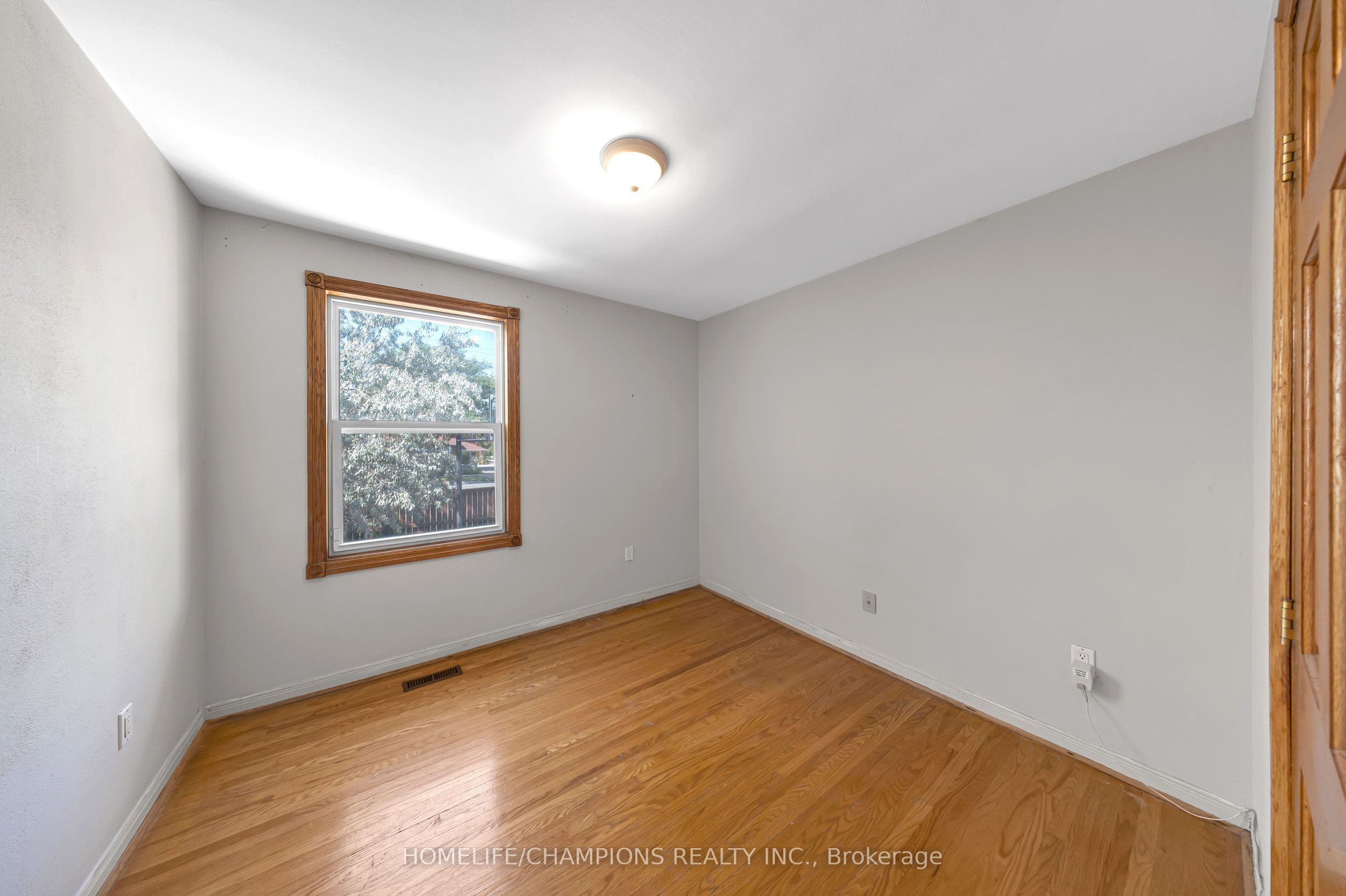 2 Altair Avenue Property Photo 20