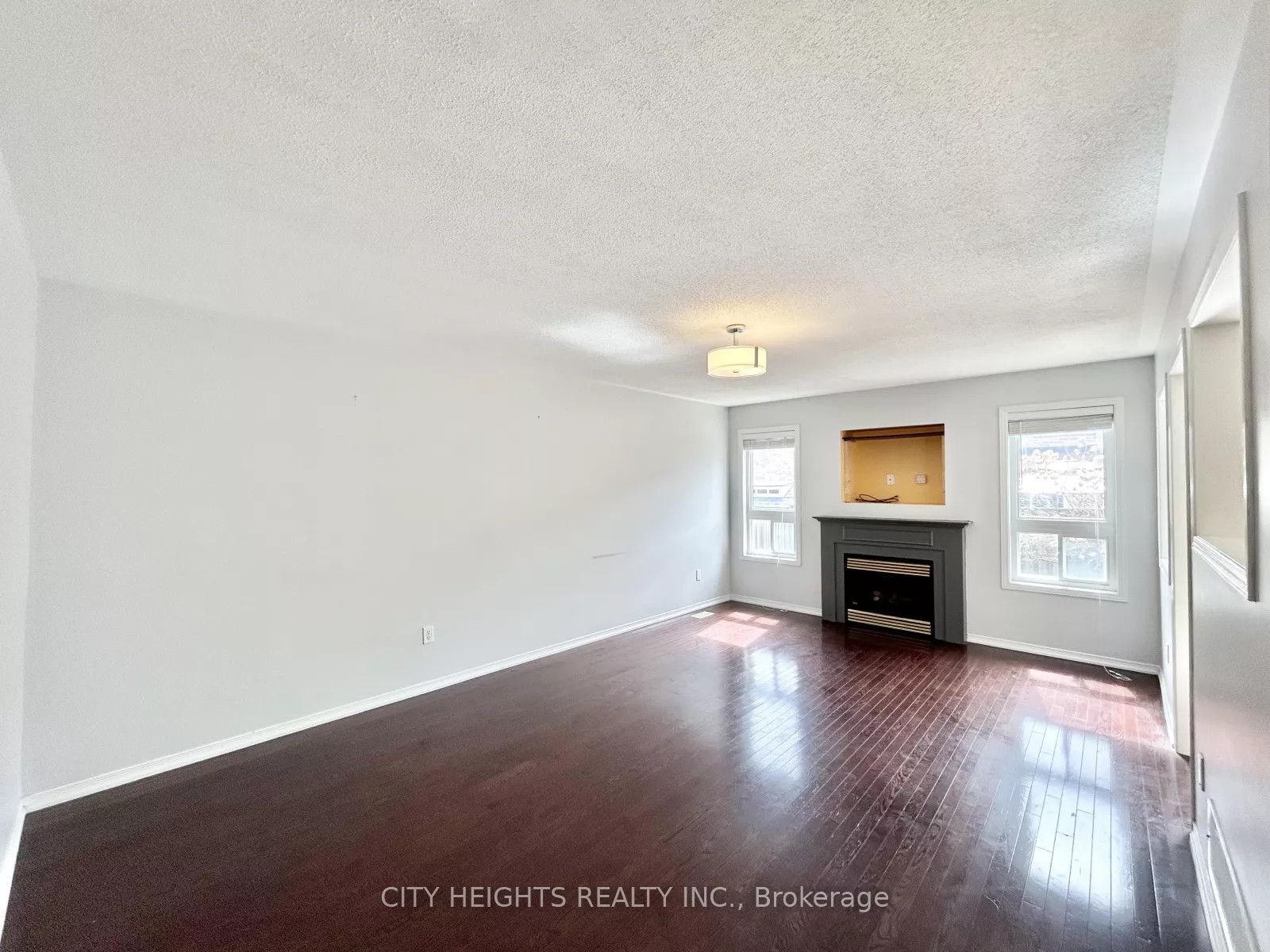 19 Sivyer Crescent Property Photo 1