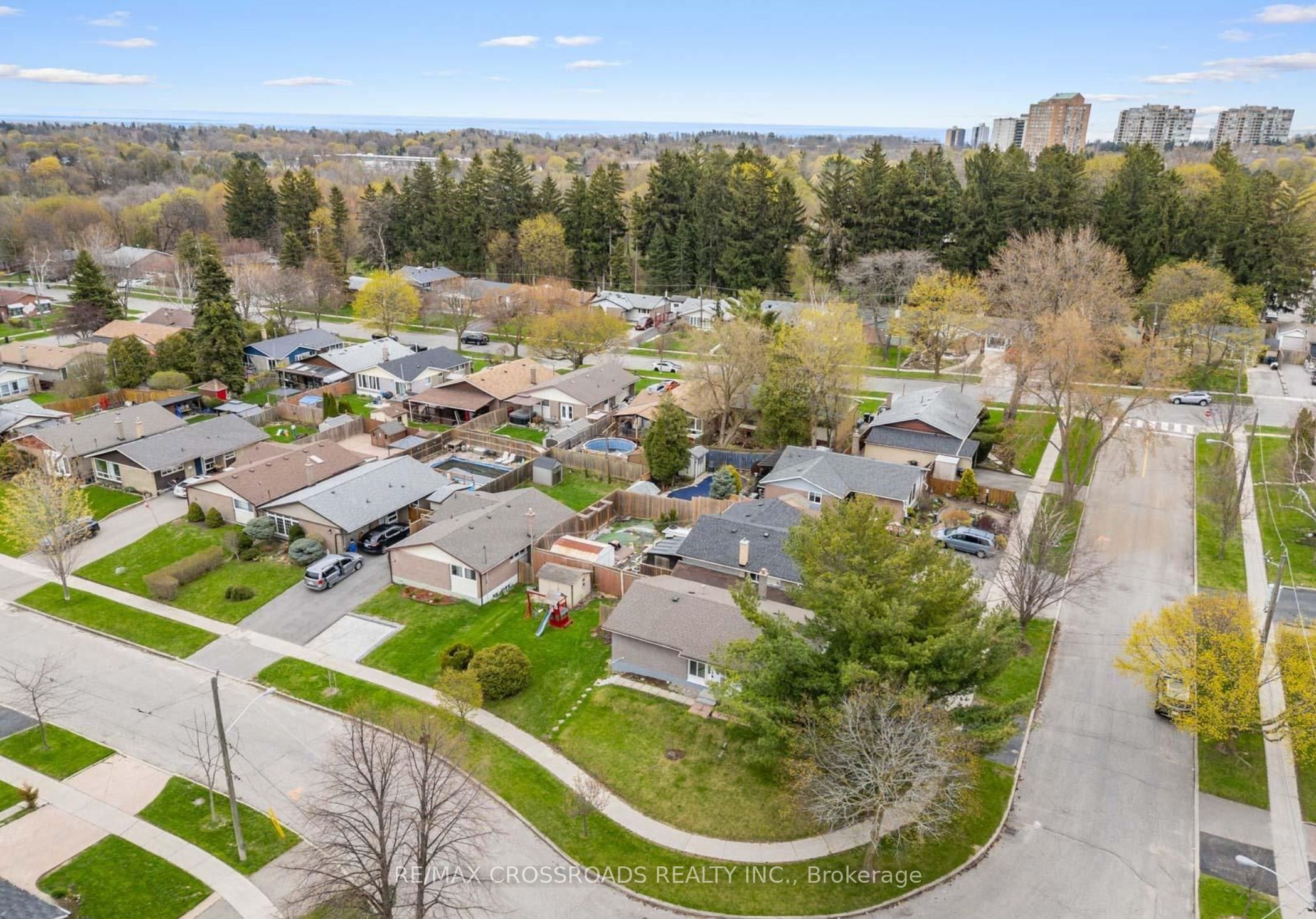 19 Shoreland Crescent Bsmt Property Photo 3
