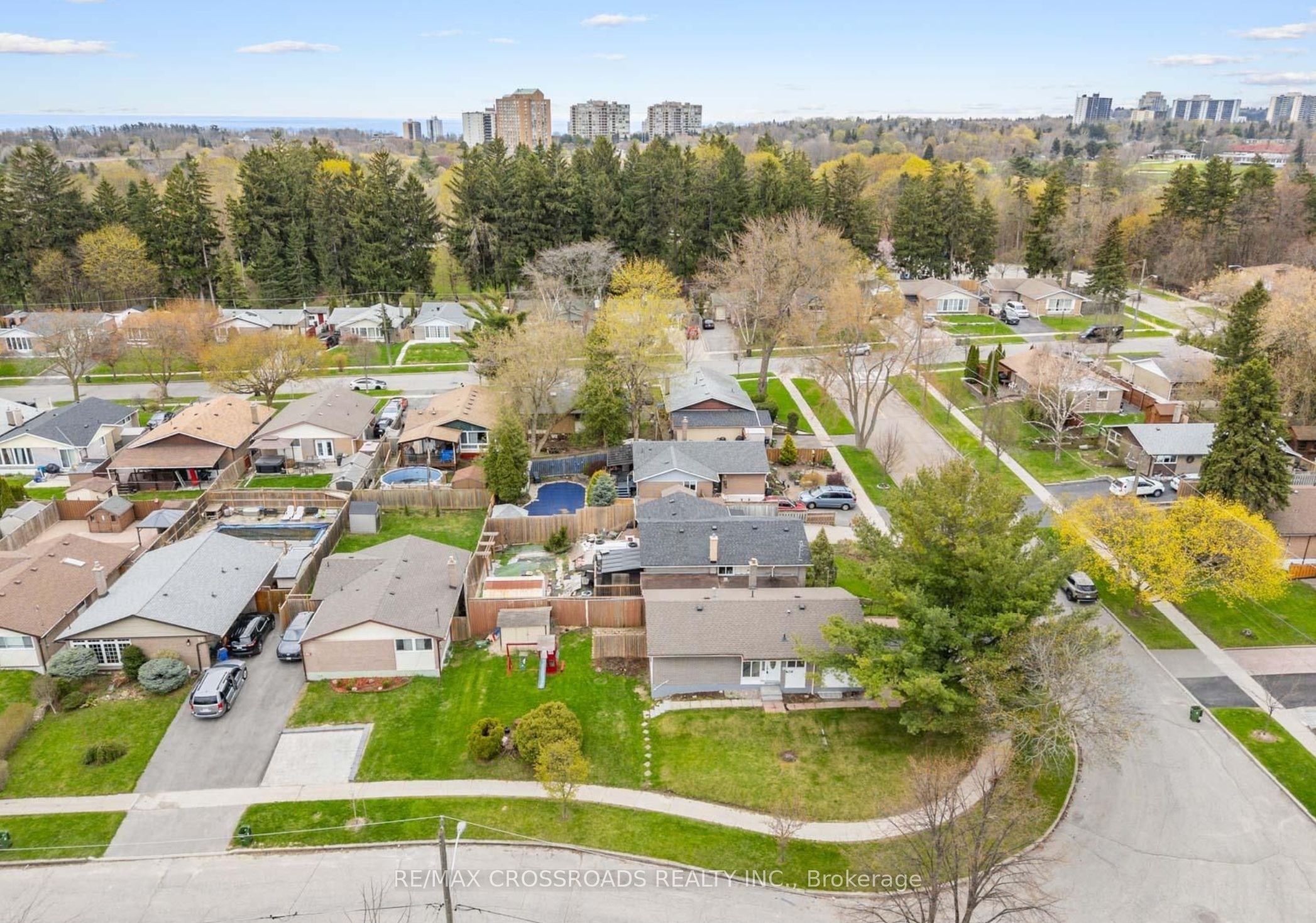 19 Shoreland Crescent Bsmt Property Photo 4