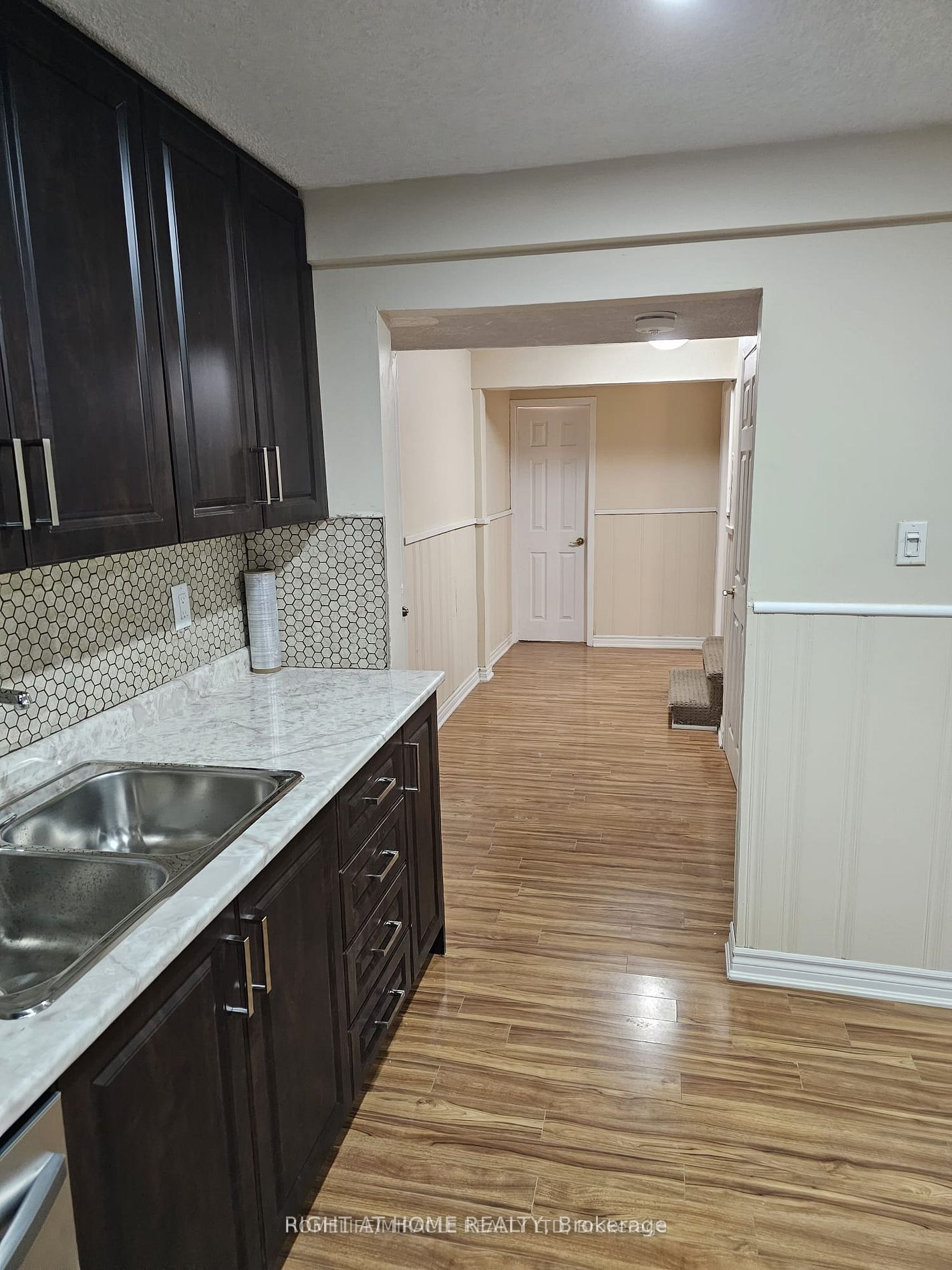 730 Sheppard Avenue Bsmt Property Photo 7