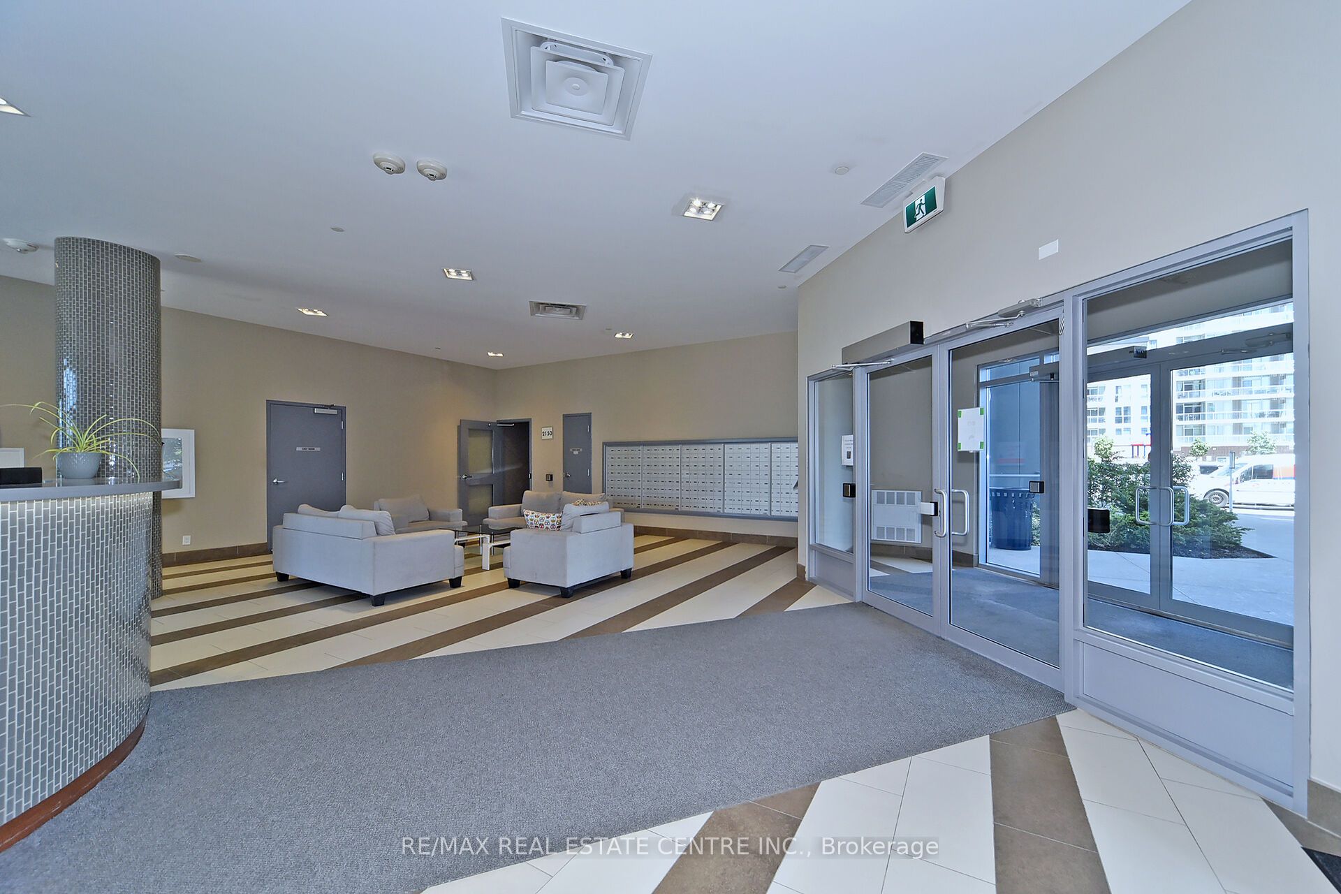 2150 Lawrence Avenue 612 Property Photo 10