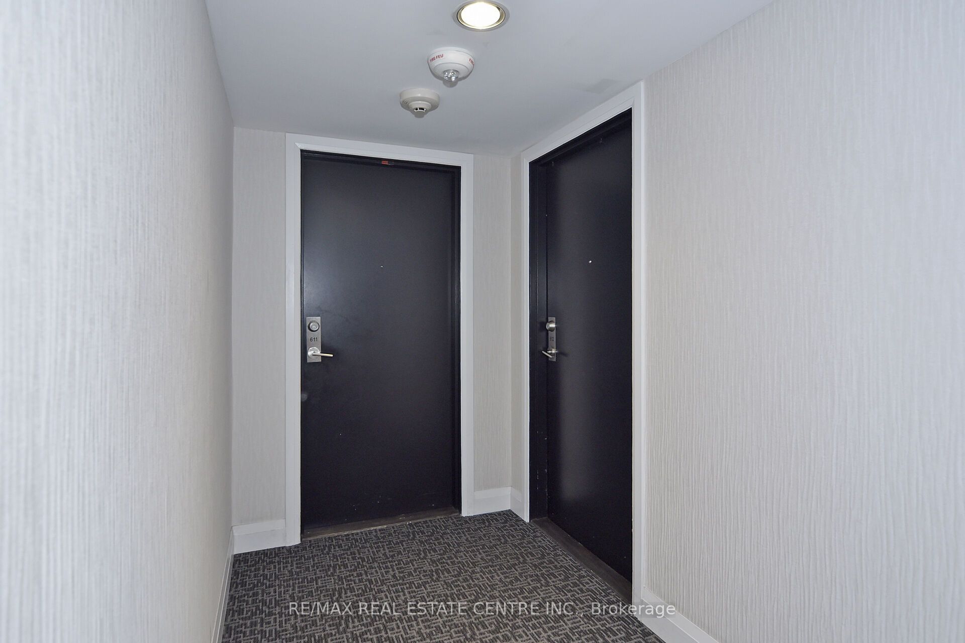 2150 Lawrence Avenue 612 Property Photo 13