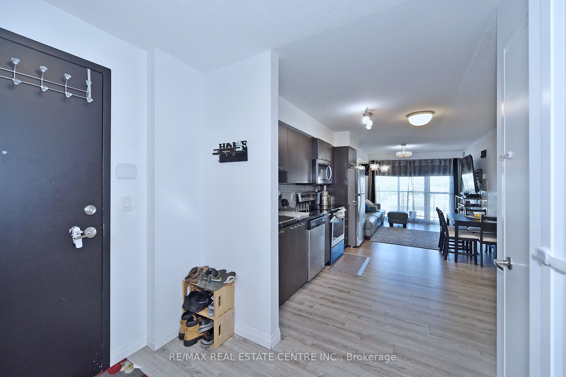 2150 Lawrence Avenue 612 Property Photo 16