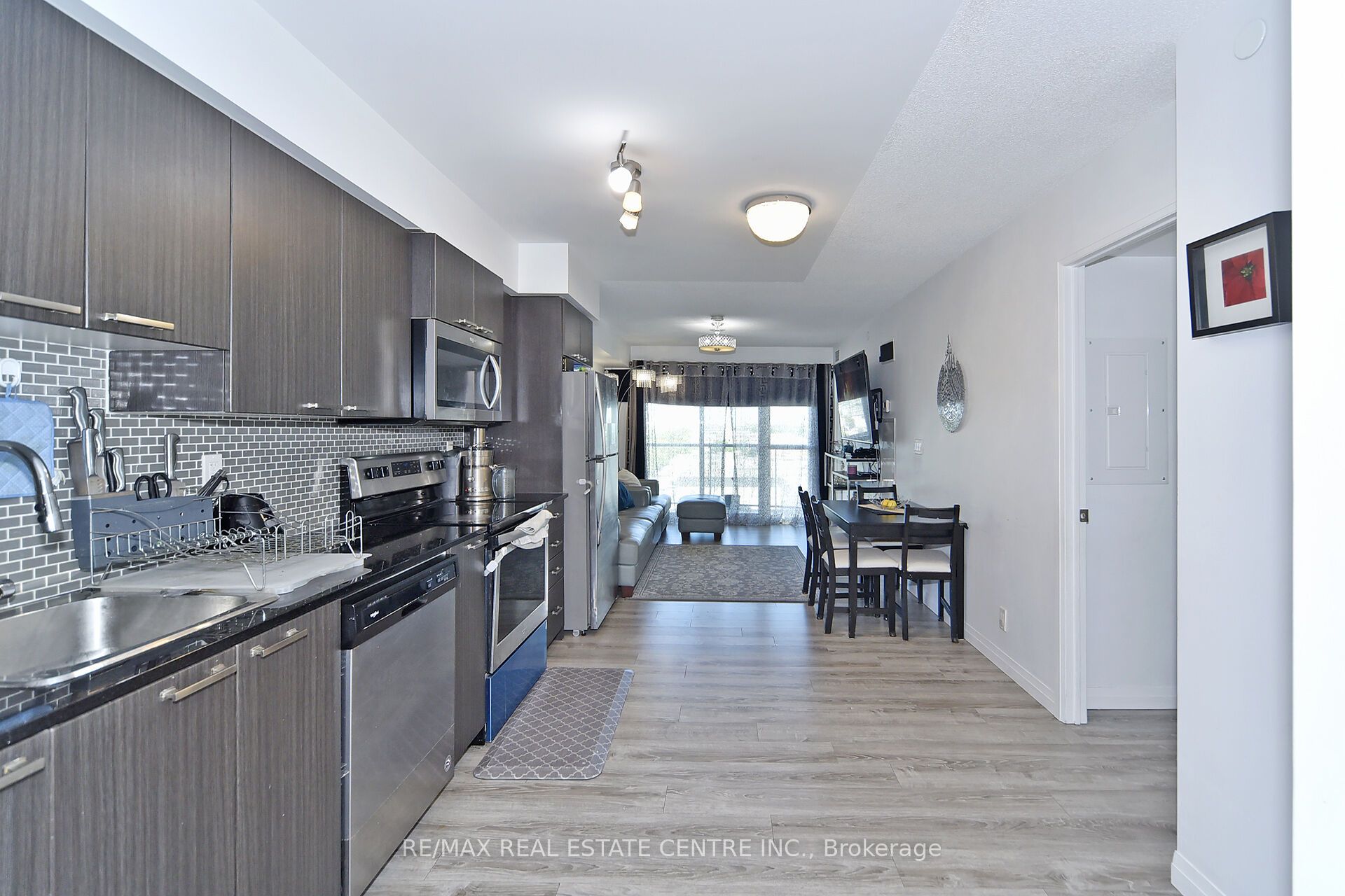 2150 Lawrence Avenue 612 Property Photo 17