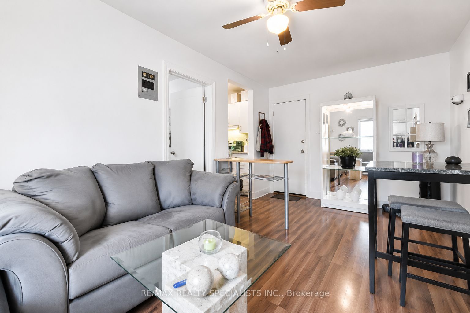 1659 Gerrard Street E Property Photo 41