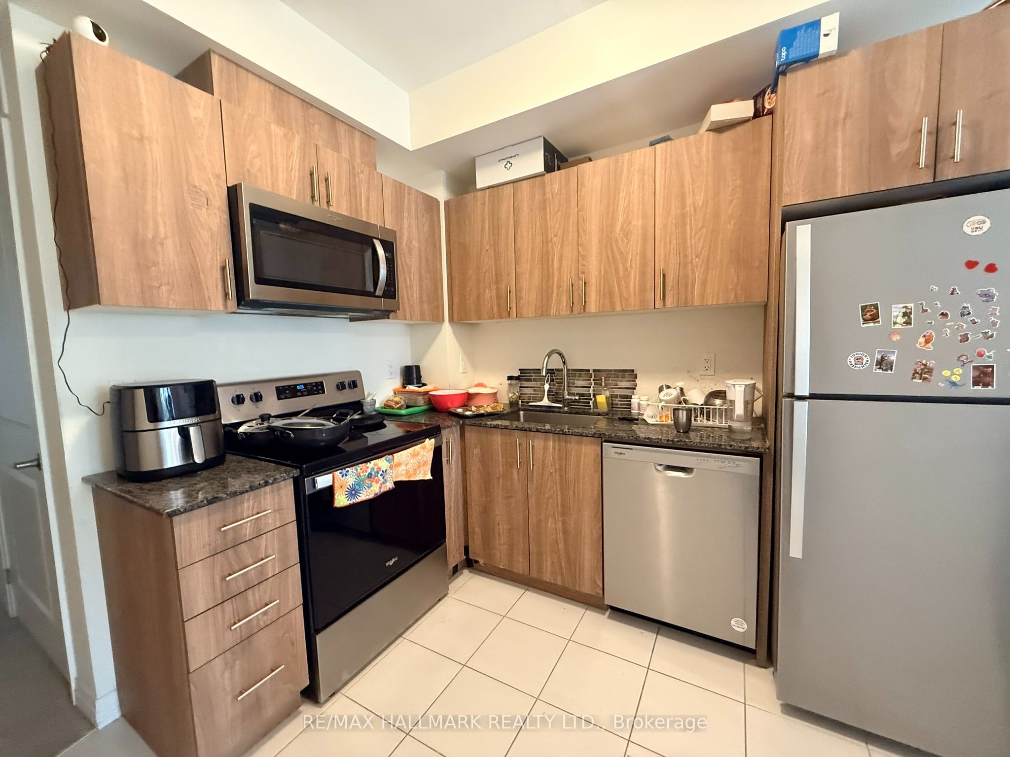 155 Tapscott Road 18 Property Photo 6