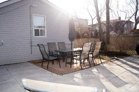 122 Harding Boulevard Property Photo 7