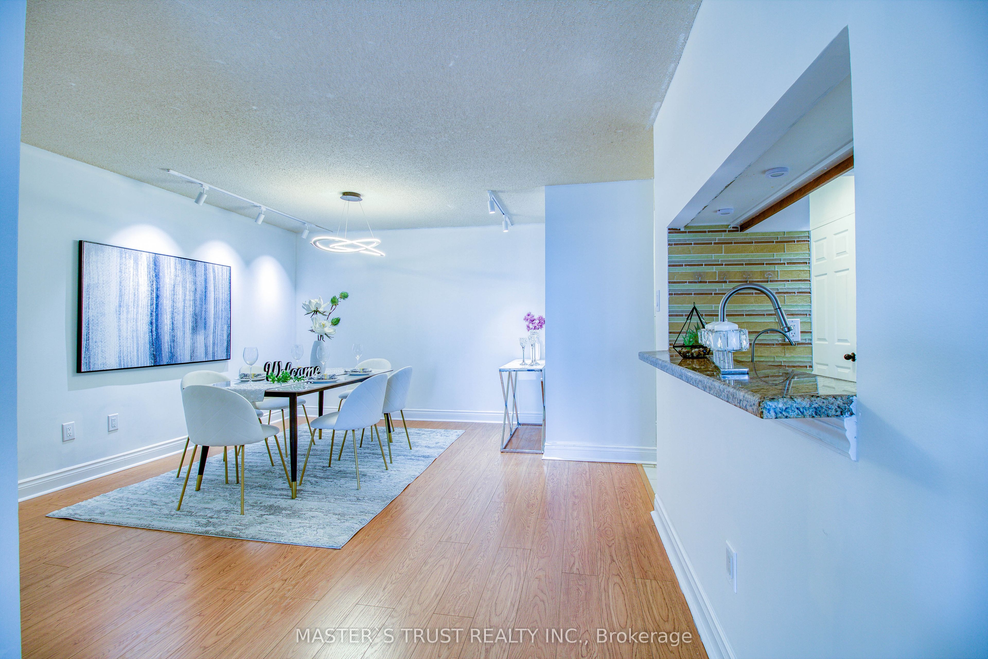 255 Bamburgh Circle W 607 Property Photo 4
