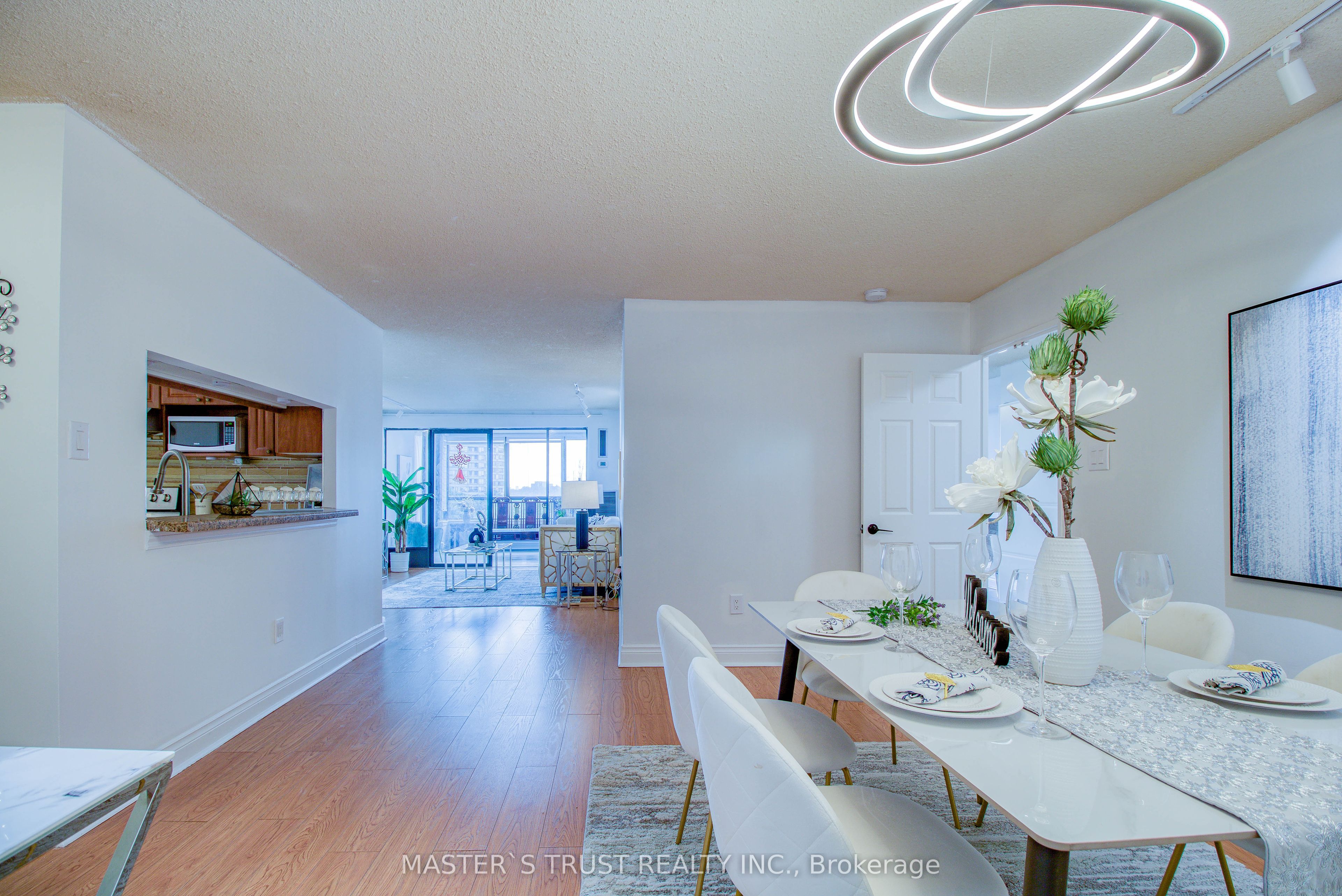 255 Bamburgh Circle W 607 Property Photo 9