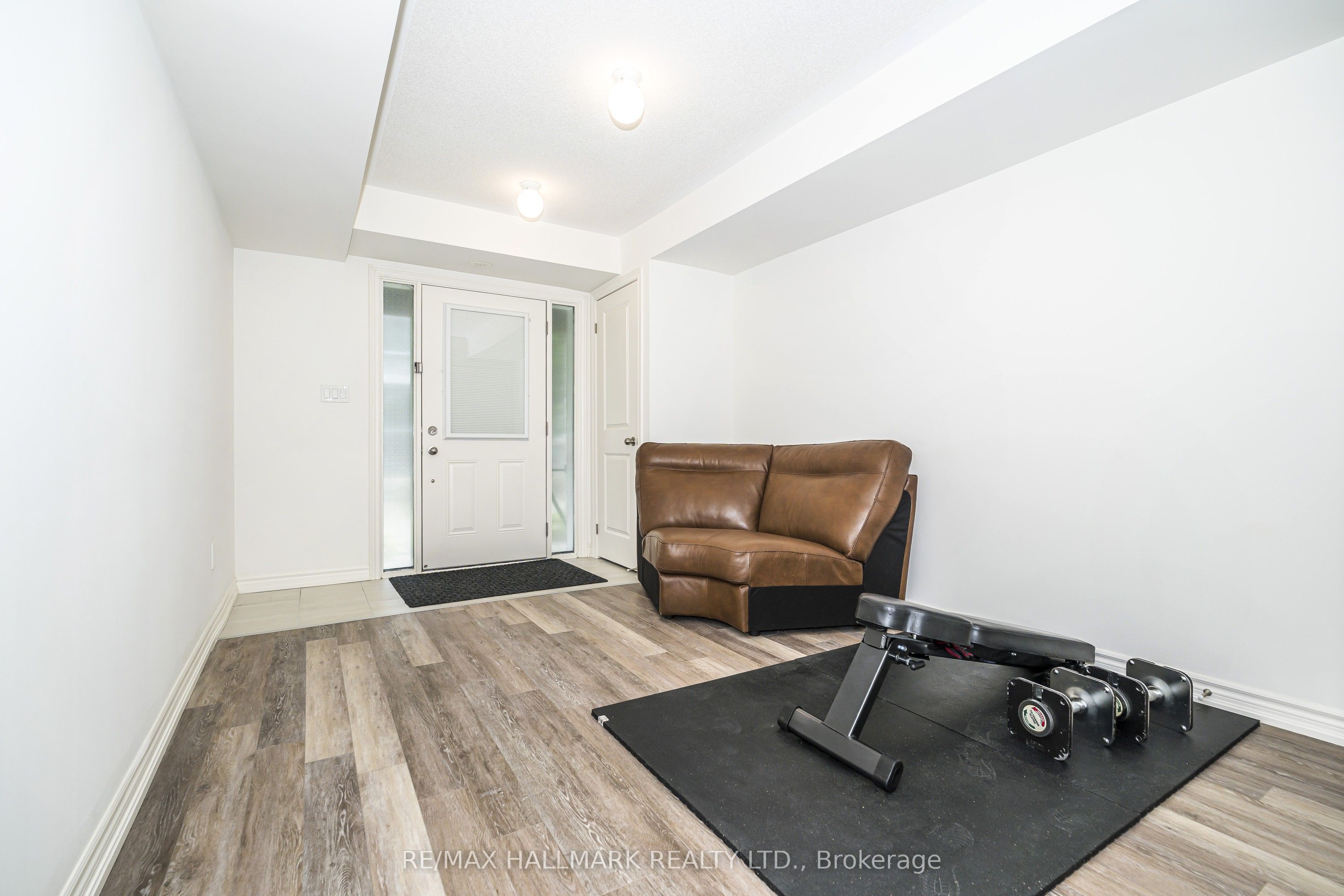 2558 Ladyfern Crossing Property Photo 4