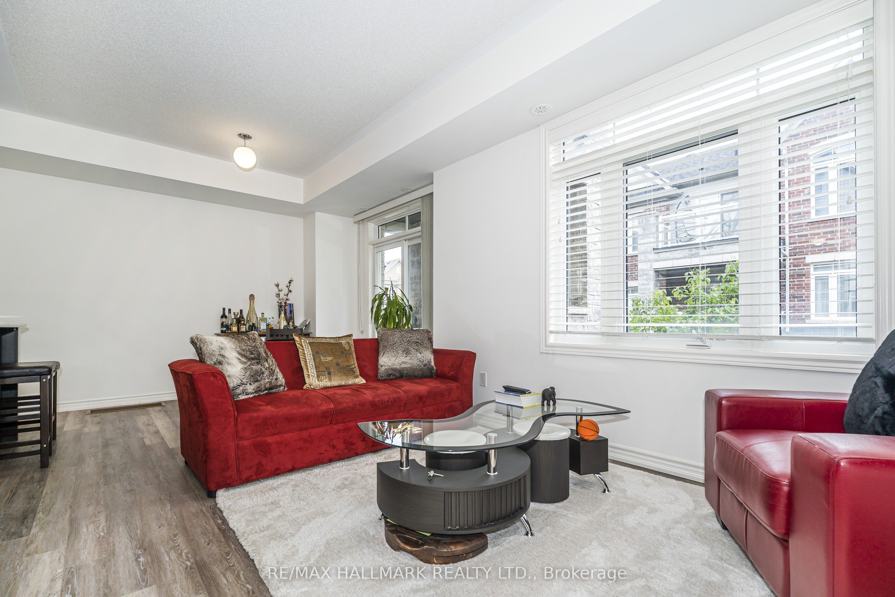 2558 Ladyfern Crossing Property Photo 11
