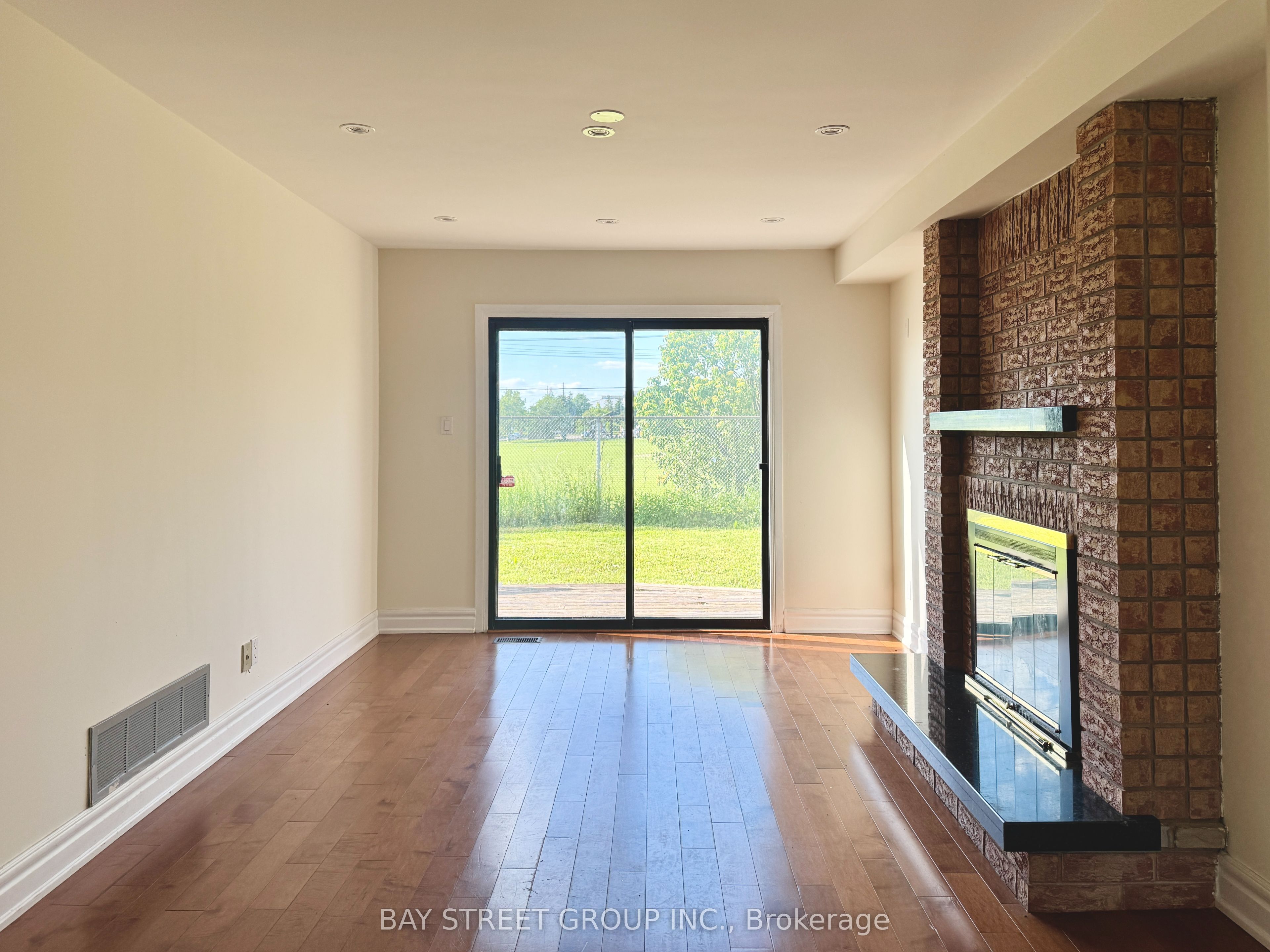 32 Perthshire Street Property Photo 6