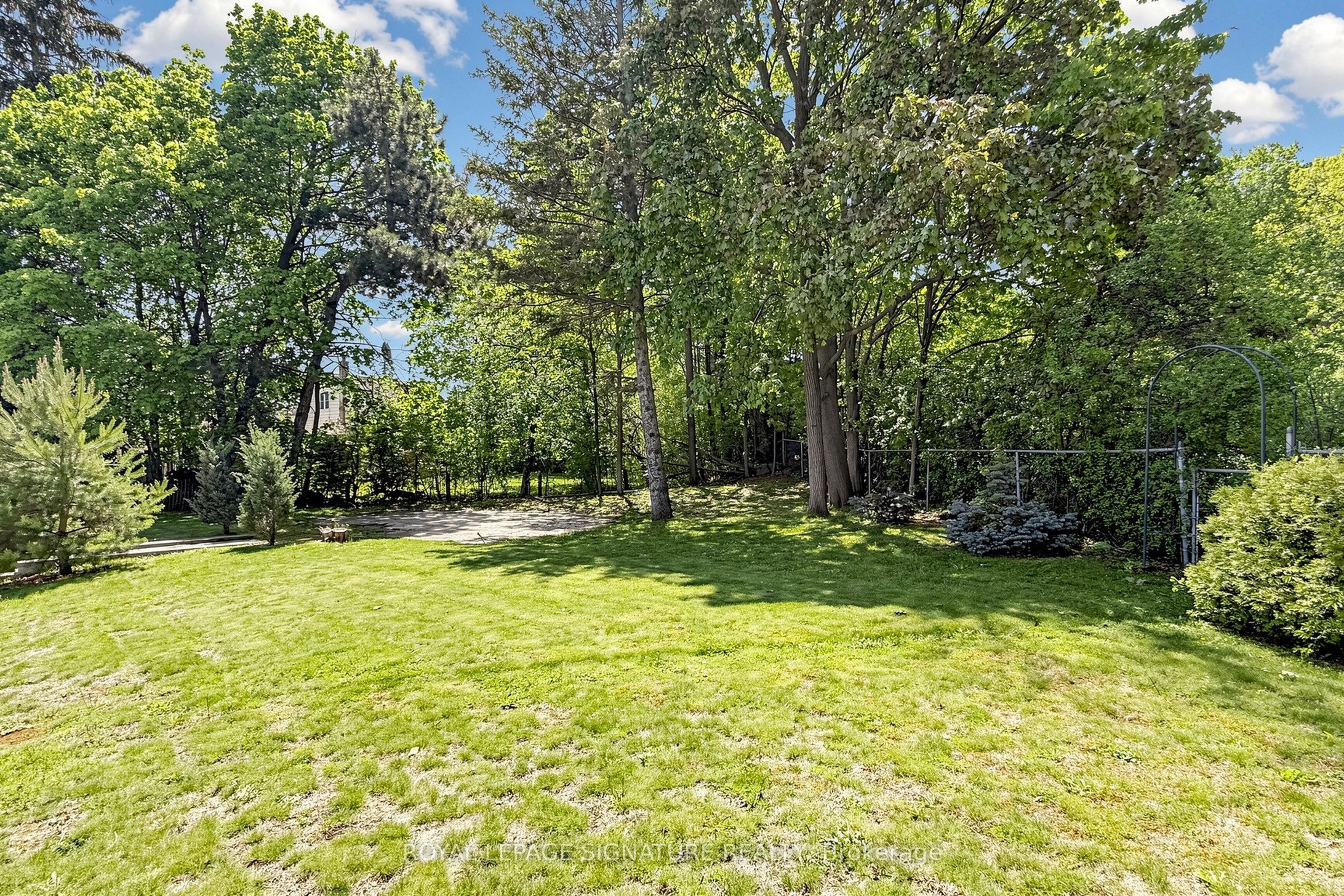 38 Lingarde Drive Property Photo 3