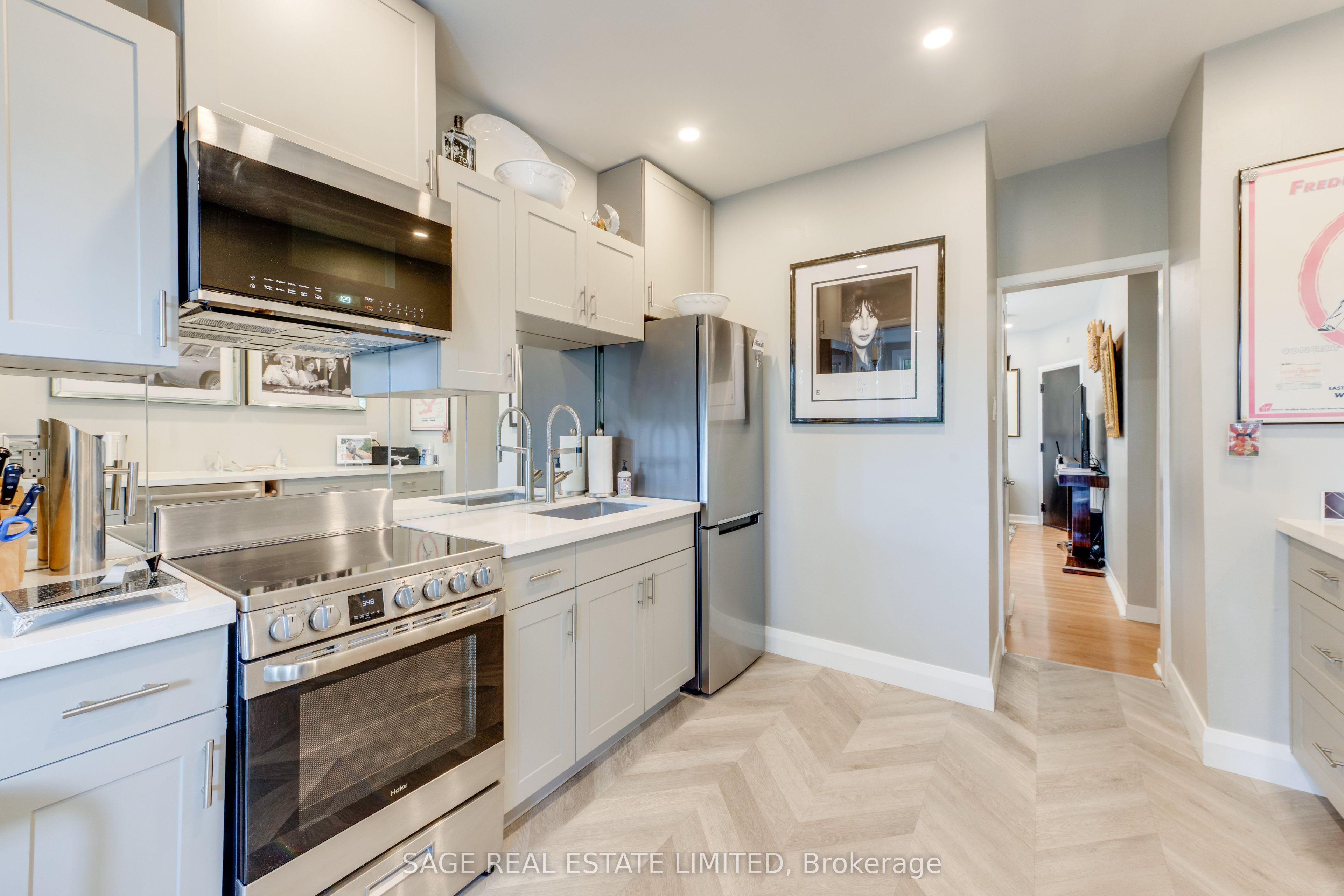 241 Langley Avenue Property Photo 4