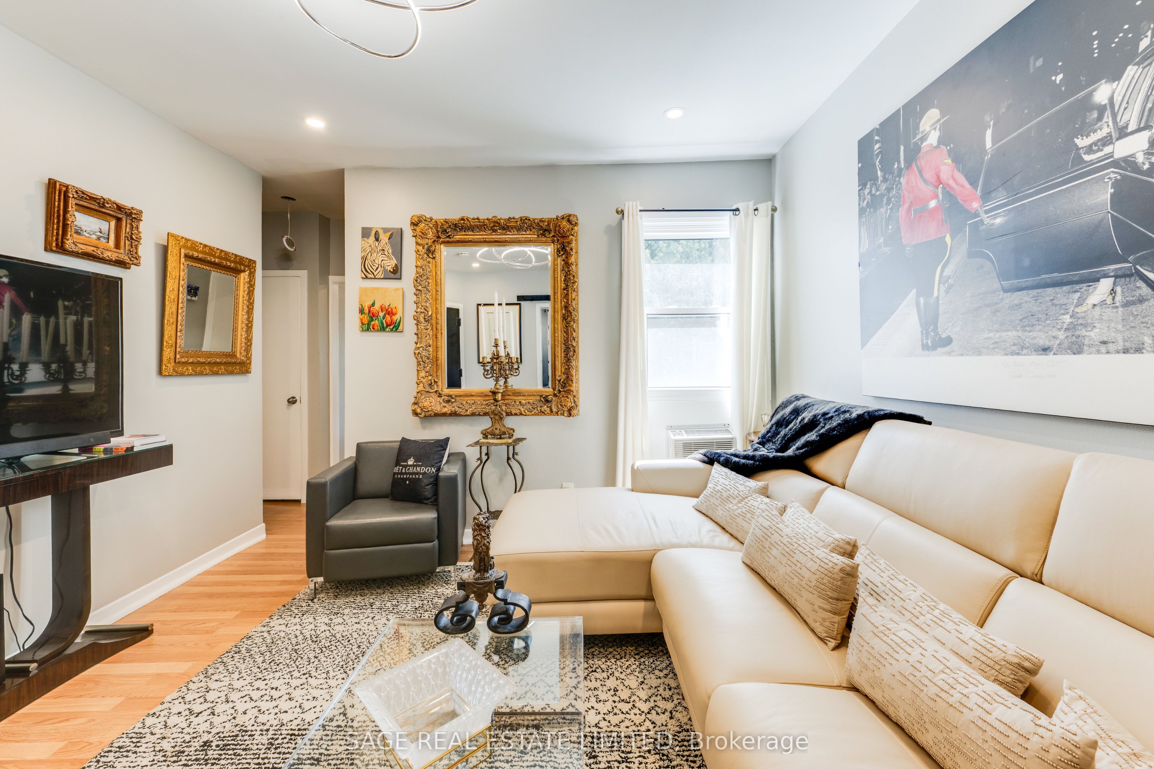 241 Langley Avenue Property Photo 9