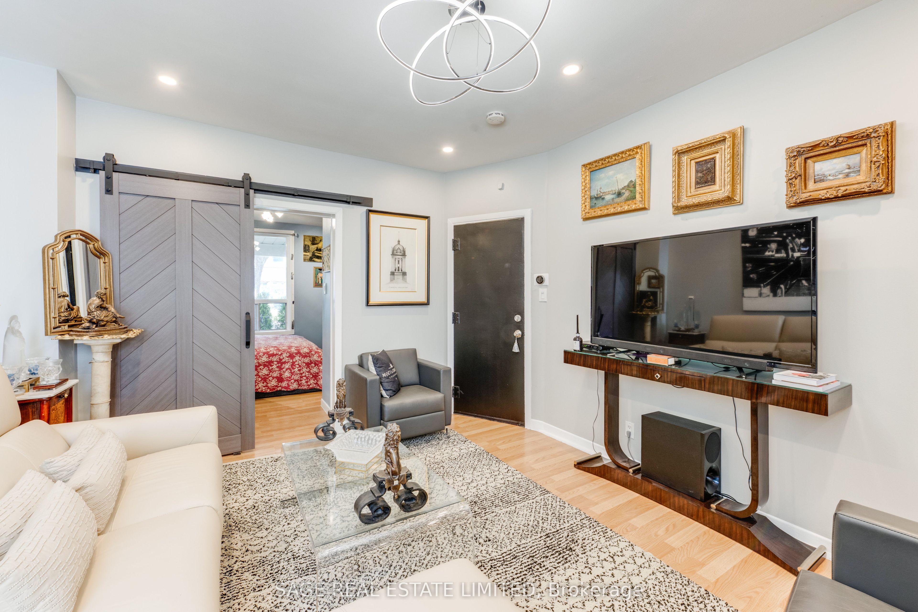 241 Langley Avenue Property Photo 10