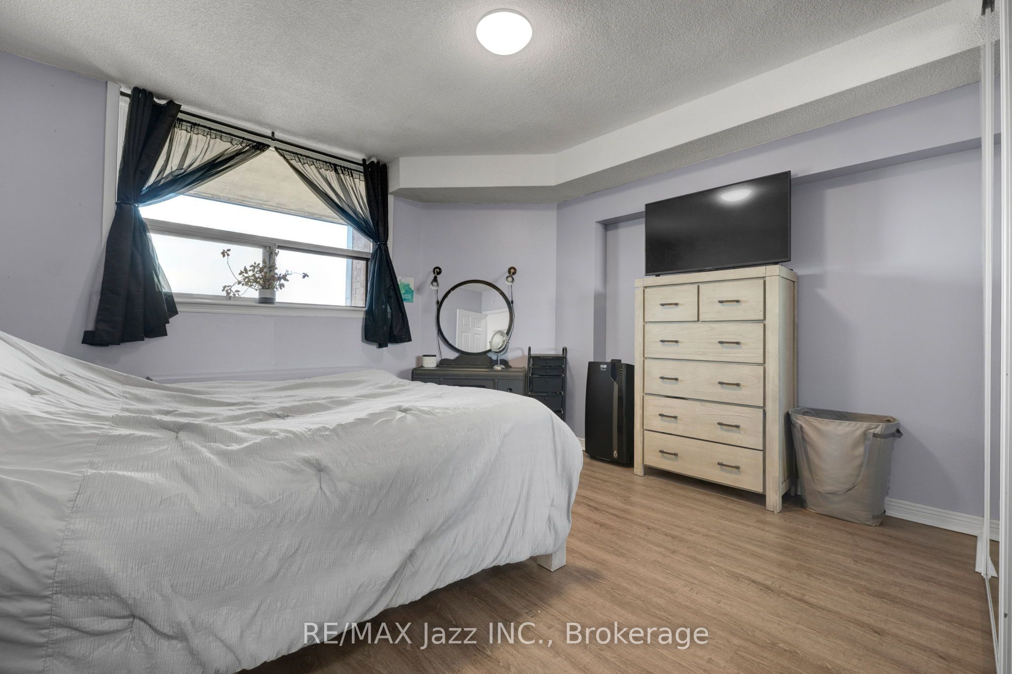 80 Athol Street E 608 Property Photo 16