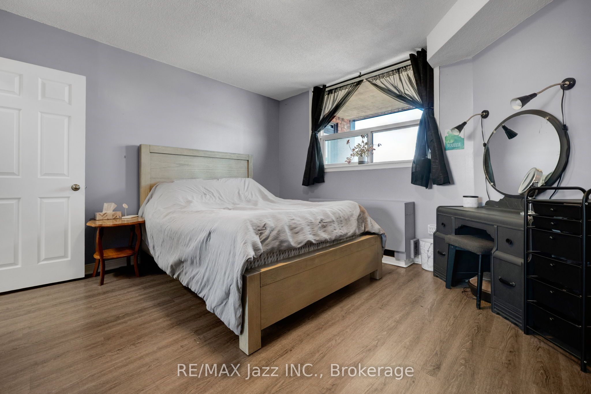 80 Athol Street E 608 Property Photo 17