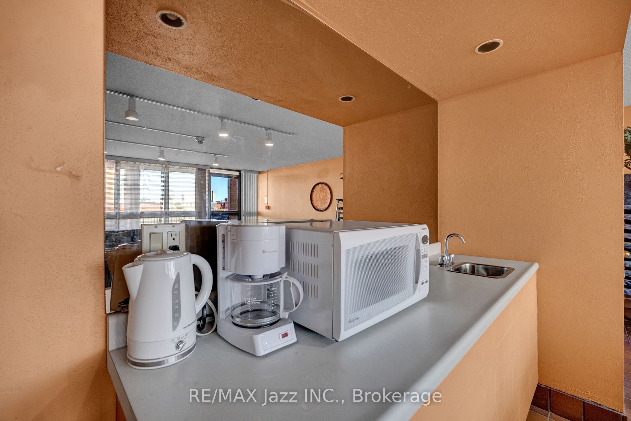 80 Athol Street E 608 Property Photo 28