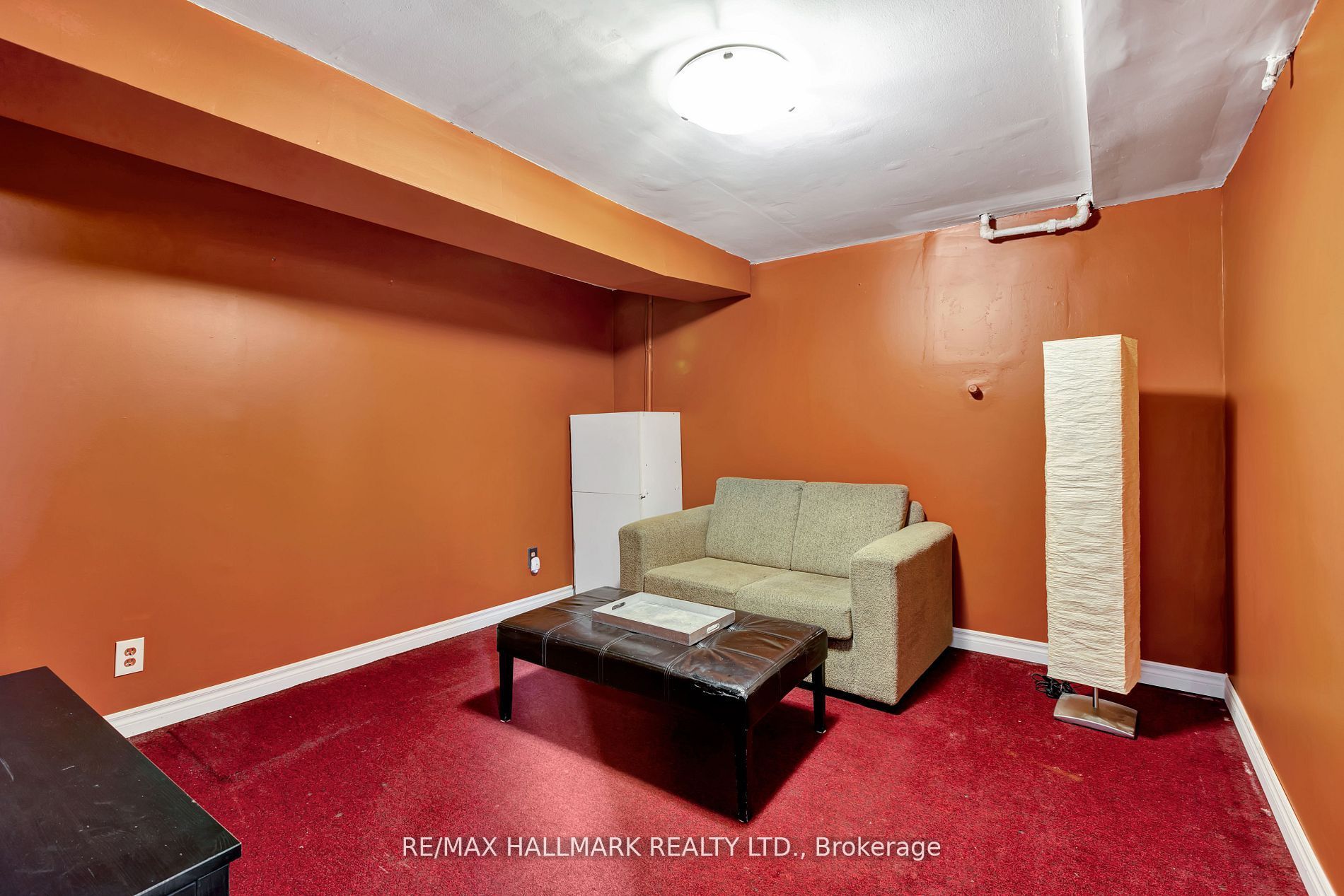 90 Santamonica Boulevard Bsmt Property Photo 8