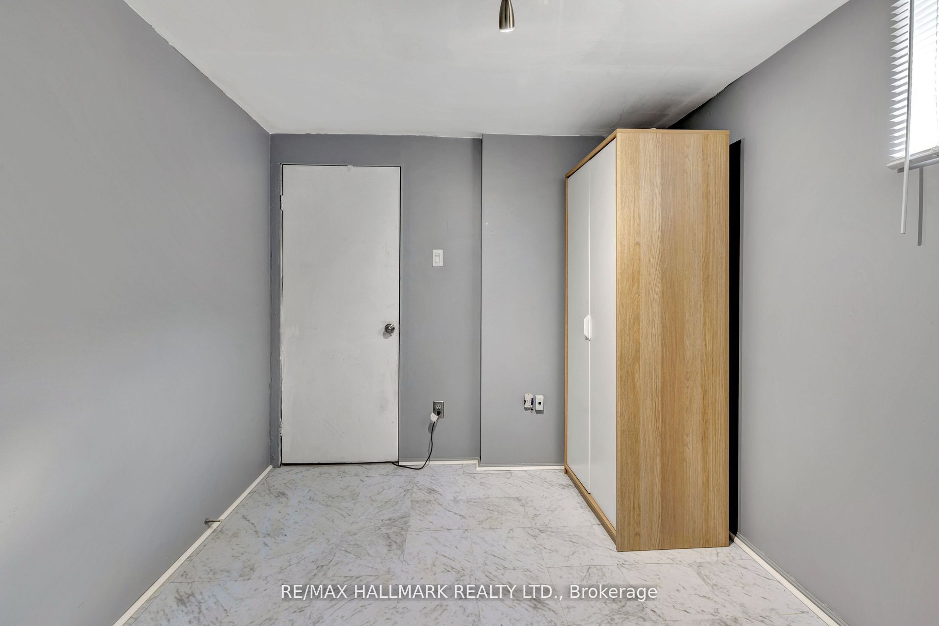 90 Santamonica Boulevard Bsmt Property Photo 15