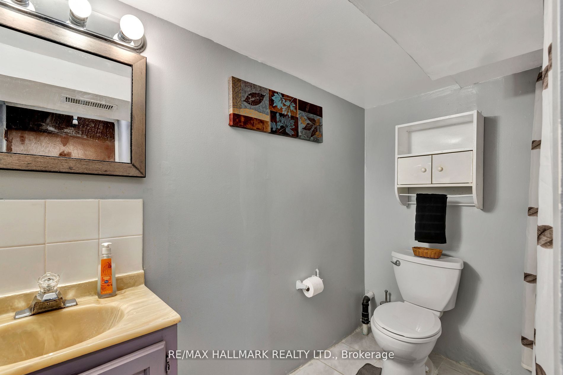 90 Santamonica Boulevard Bsmt Property Photo 17