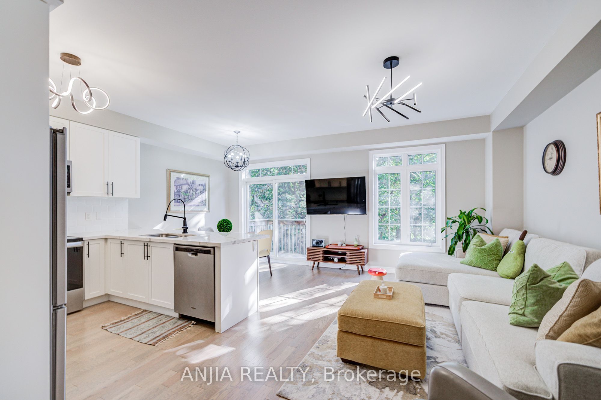 33 Aldridge Lane Property Photo 8