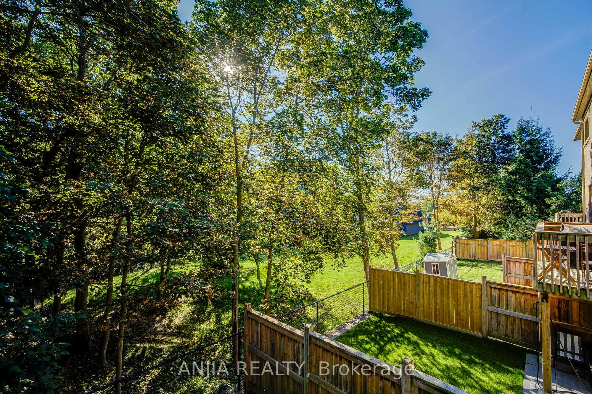 33 Aldridge Lane Property Photo 21