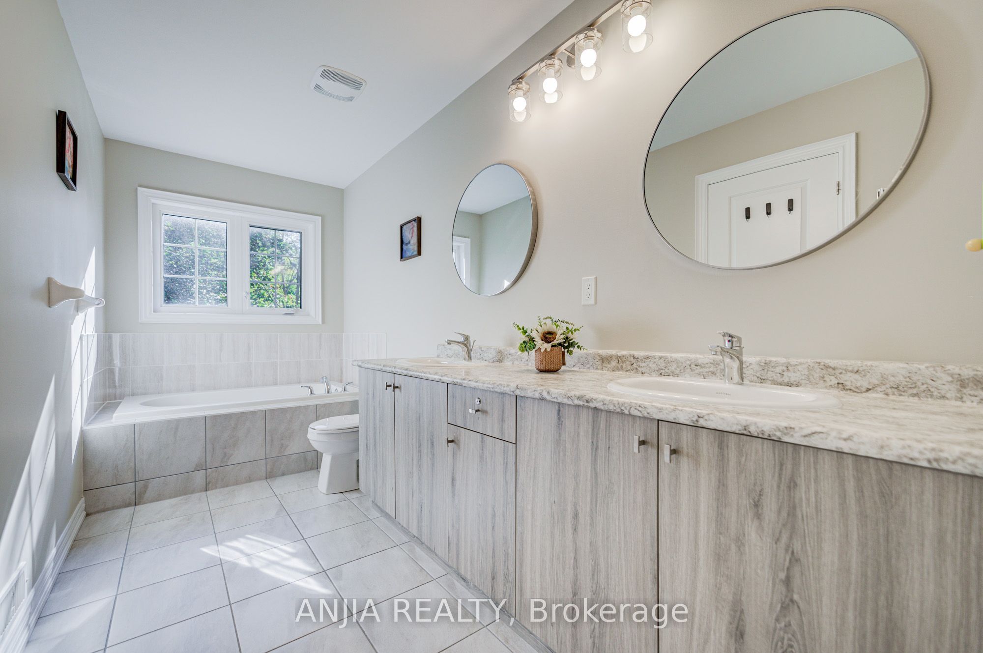 33 Aldridge Lane Property Photo 25