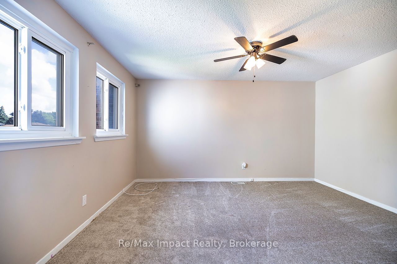 25 Tompkins Lane Property Photo 11