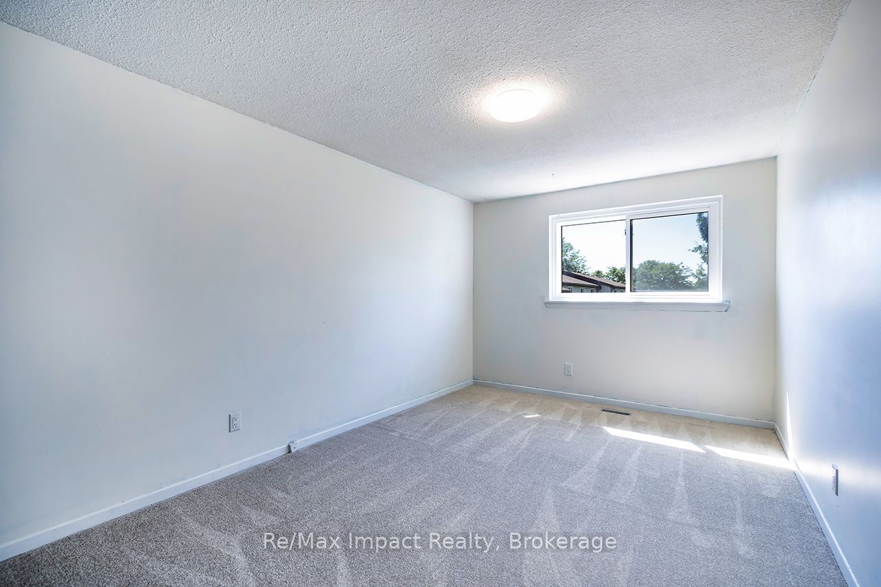 25 Tompkins Lane Property Photo 17